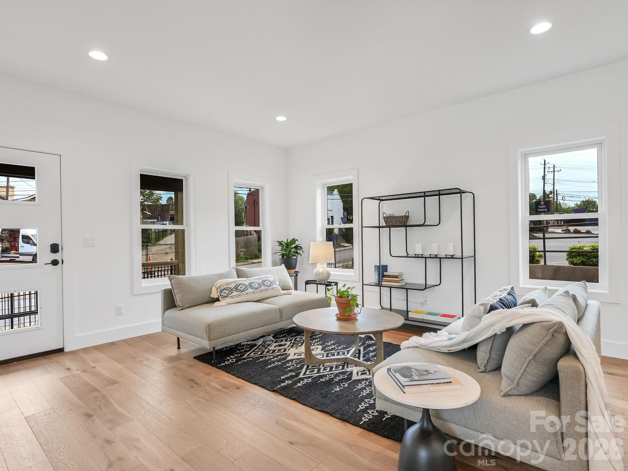 18 Sand Hill Road Property Photo 4
