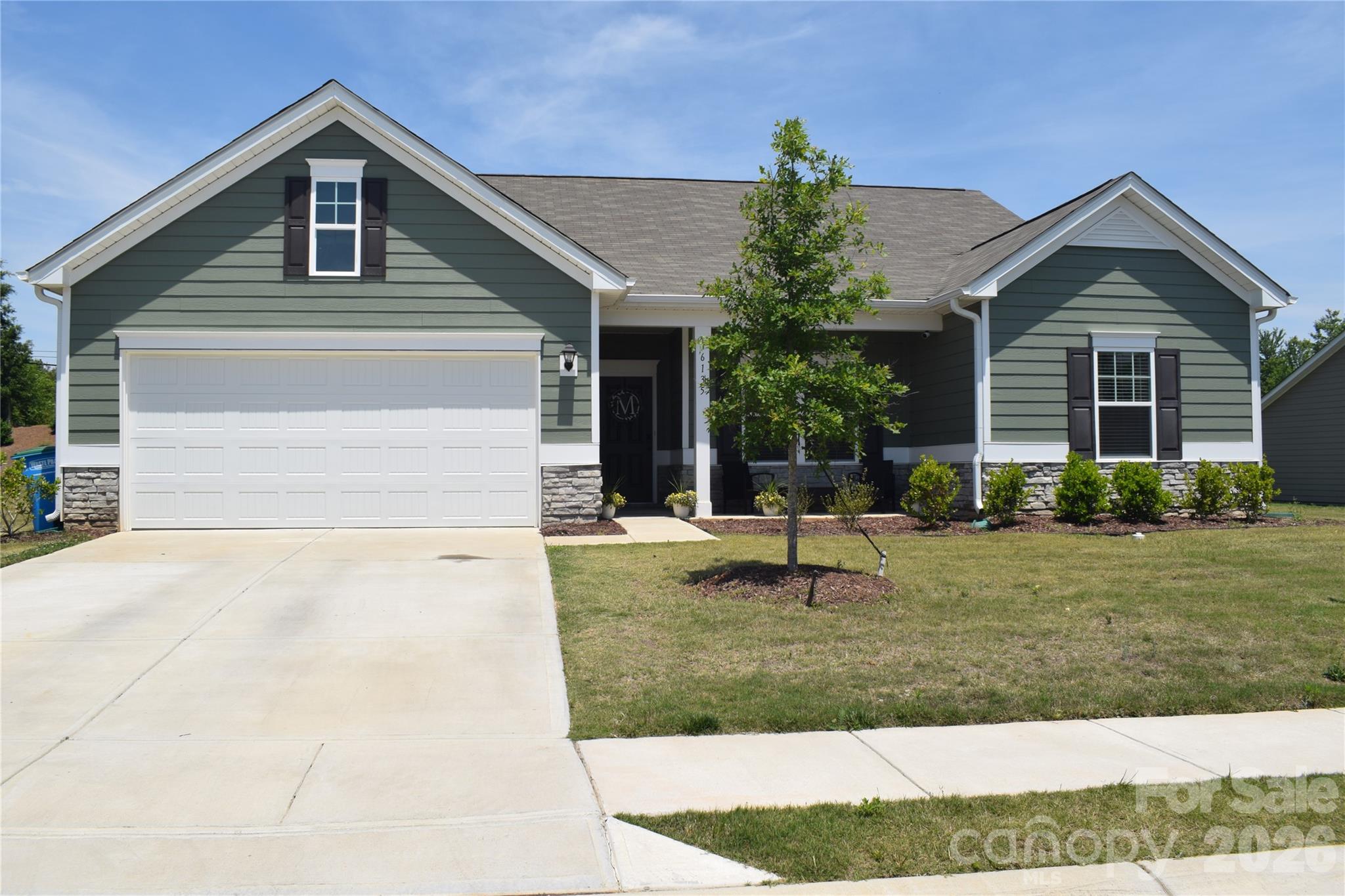 6135 Busch Way Property Photo 1