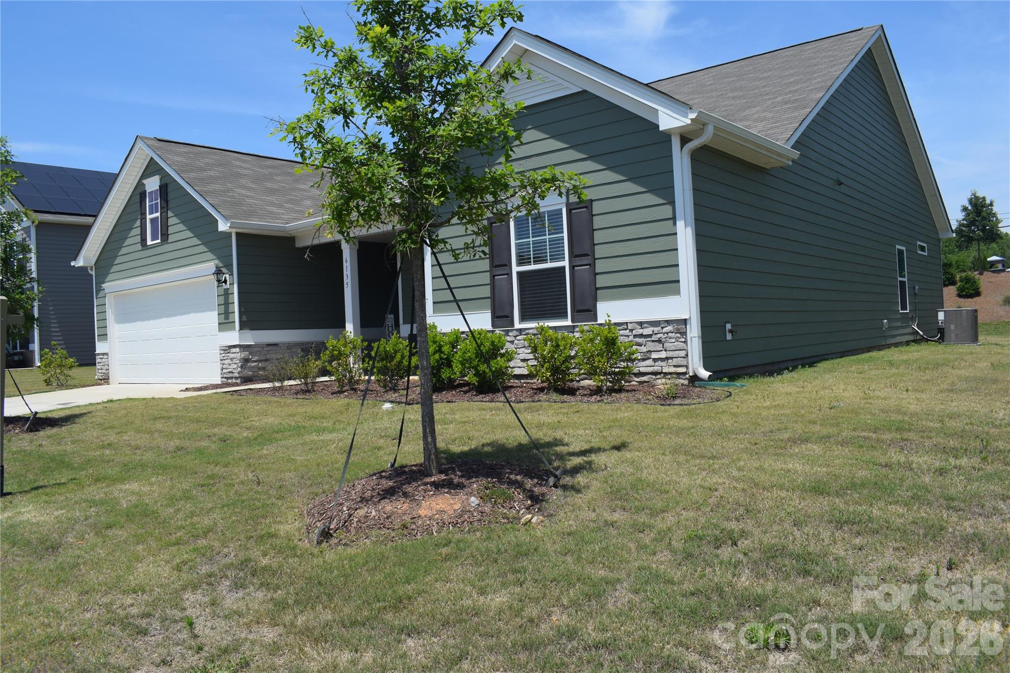 6135 Busch Way Property Photo 2