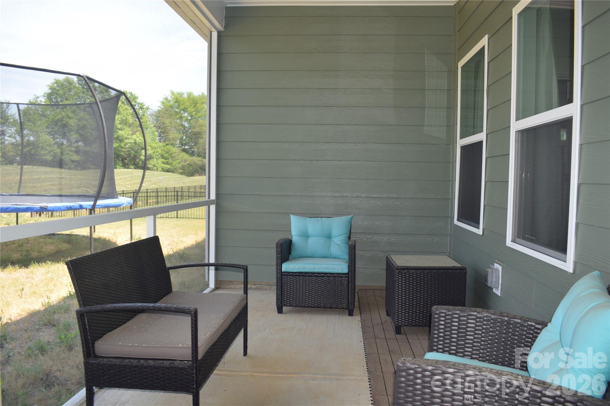 6135 Busch Way Property Photo 10