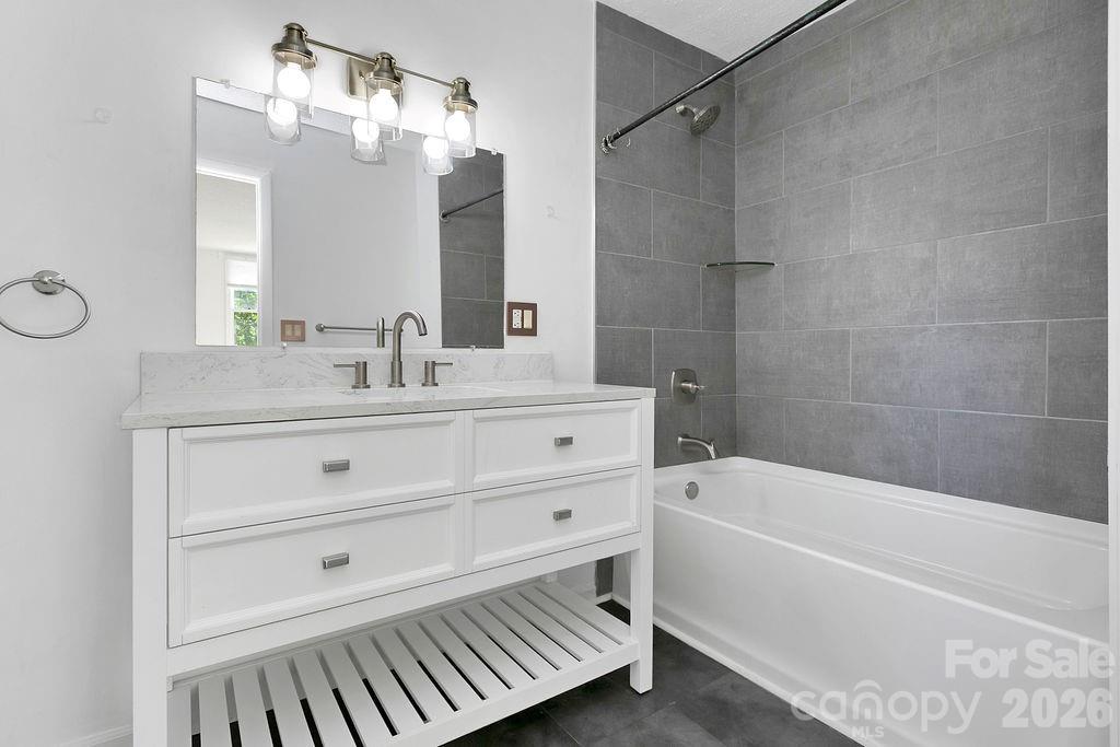100 Kilpatrick Street Property Photo 14
