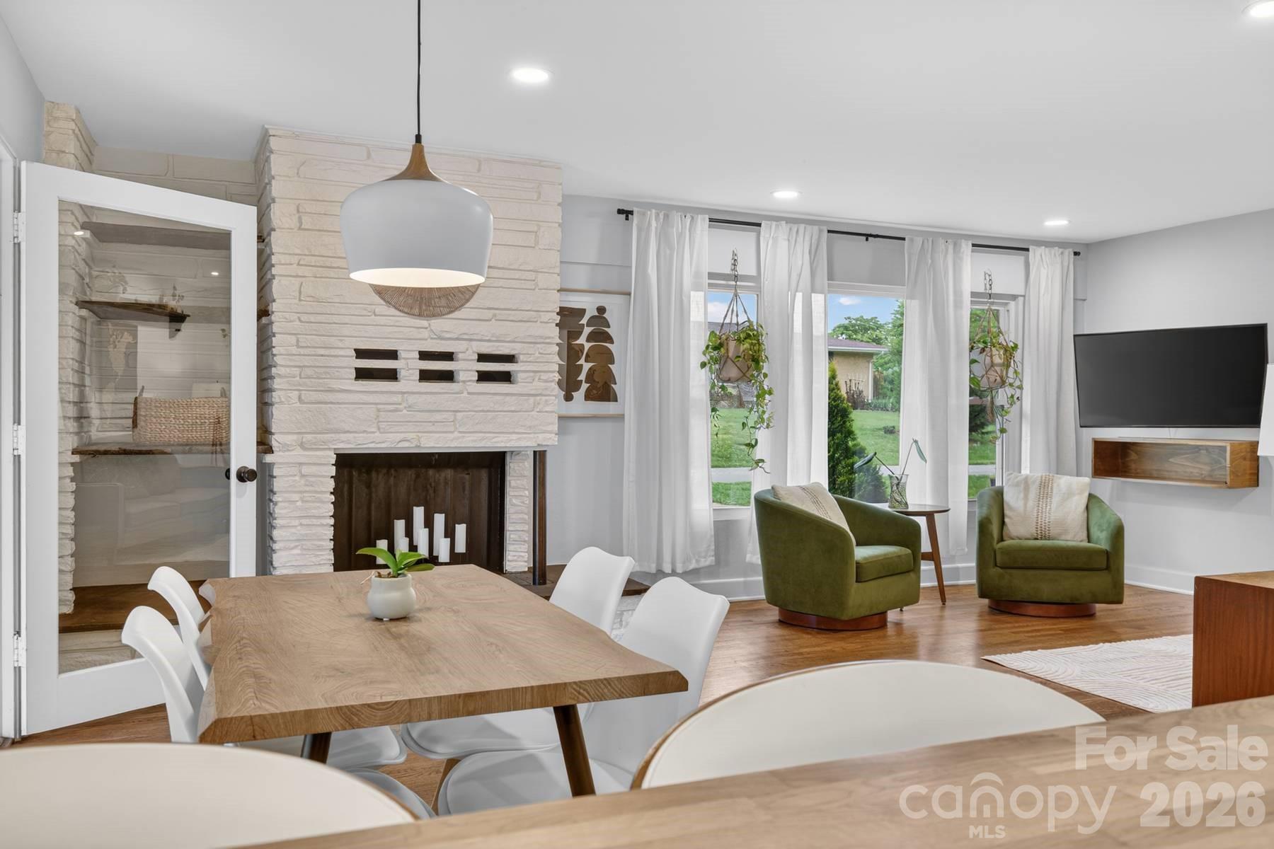 140 Dunbar Street Property Photo 8