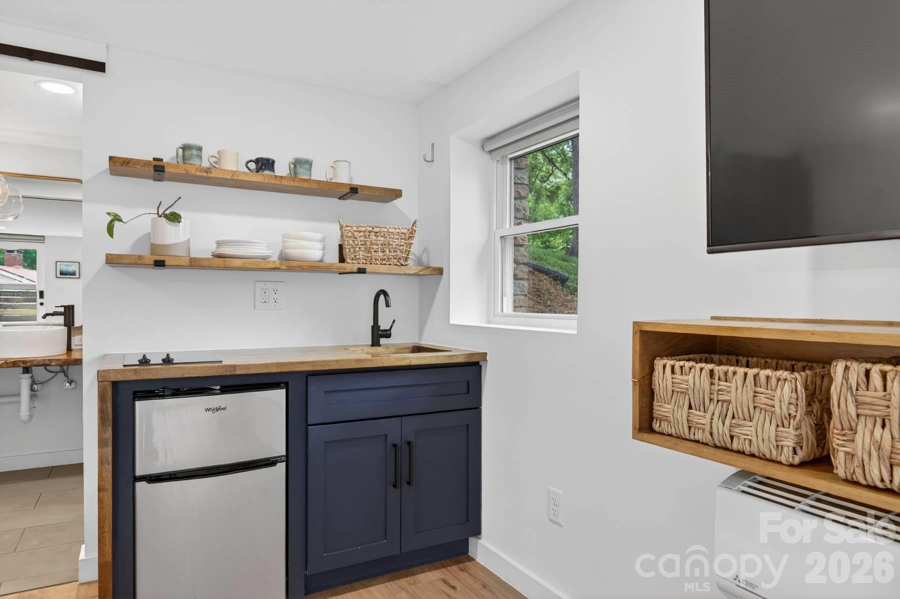 140 Dunbar Street Property Photo 33
