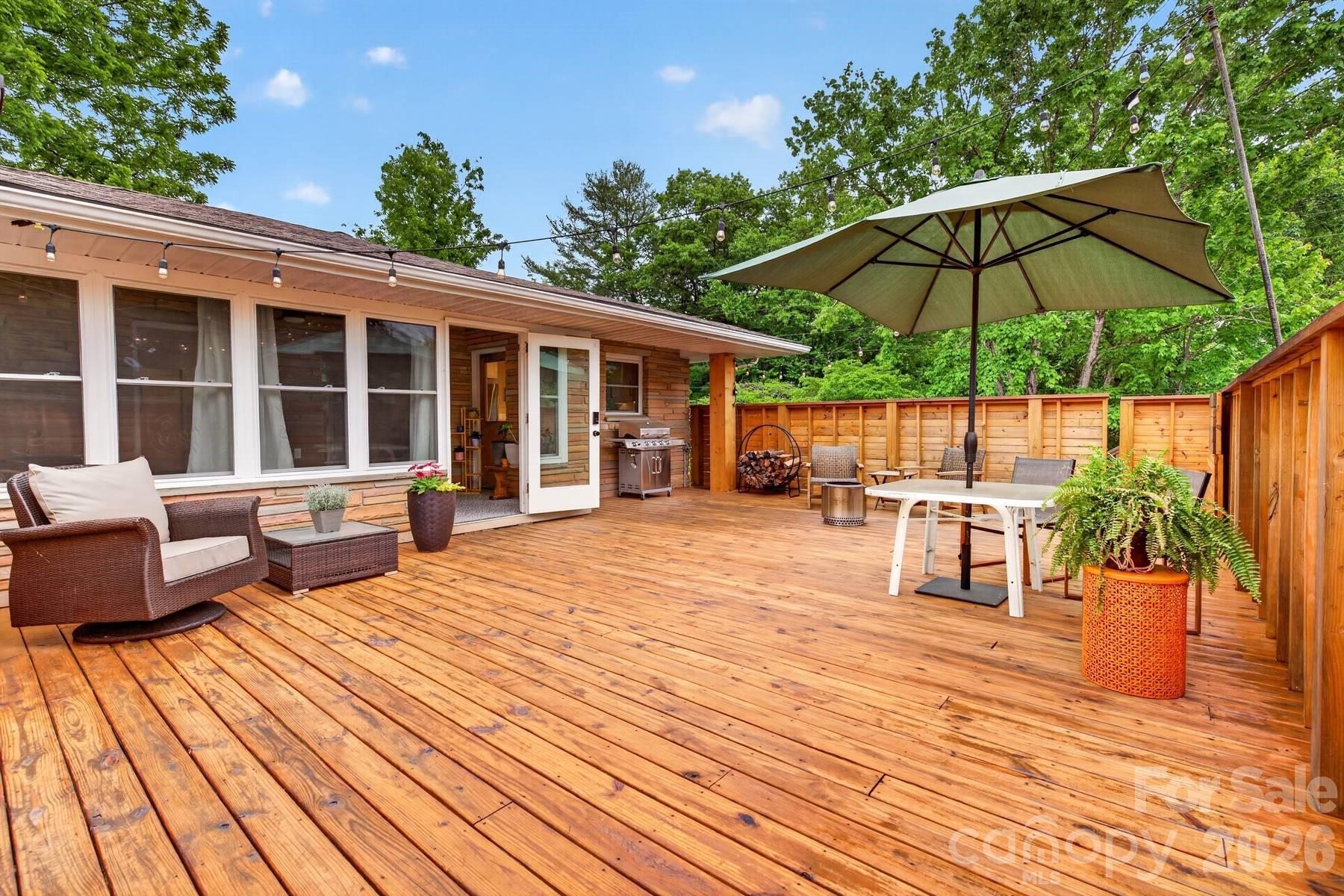 140 Dunbar Street Property Photo 41