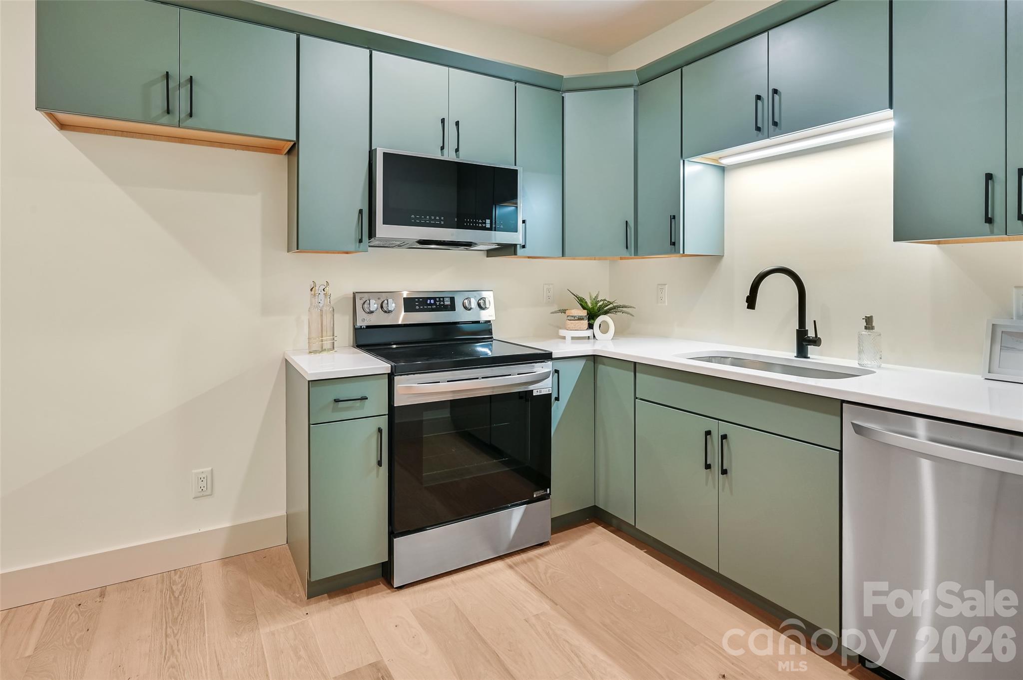 30 Sand Hill Road Property Photo 10
