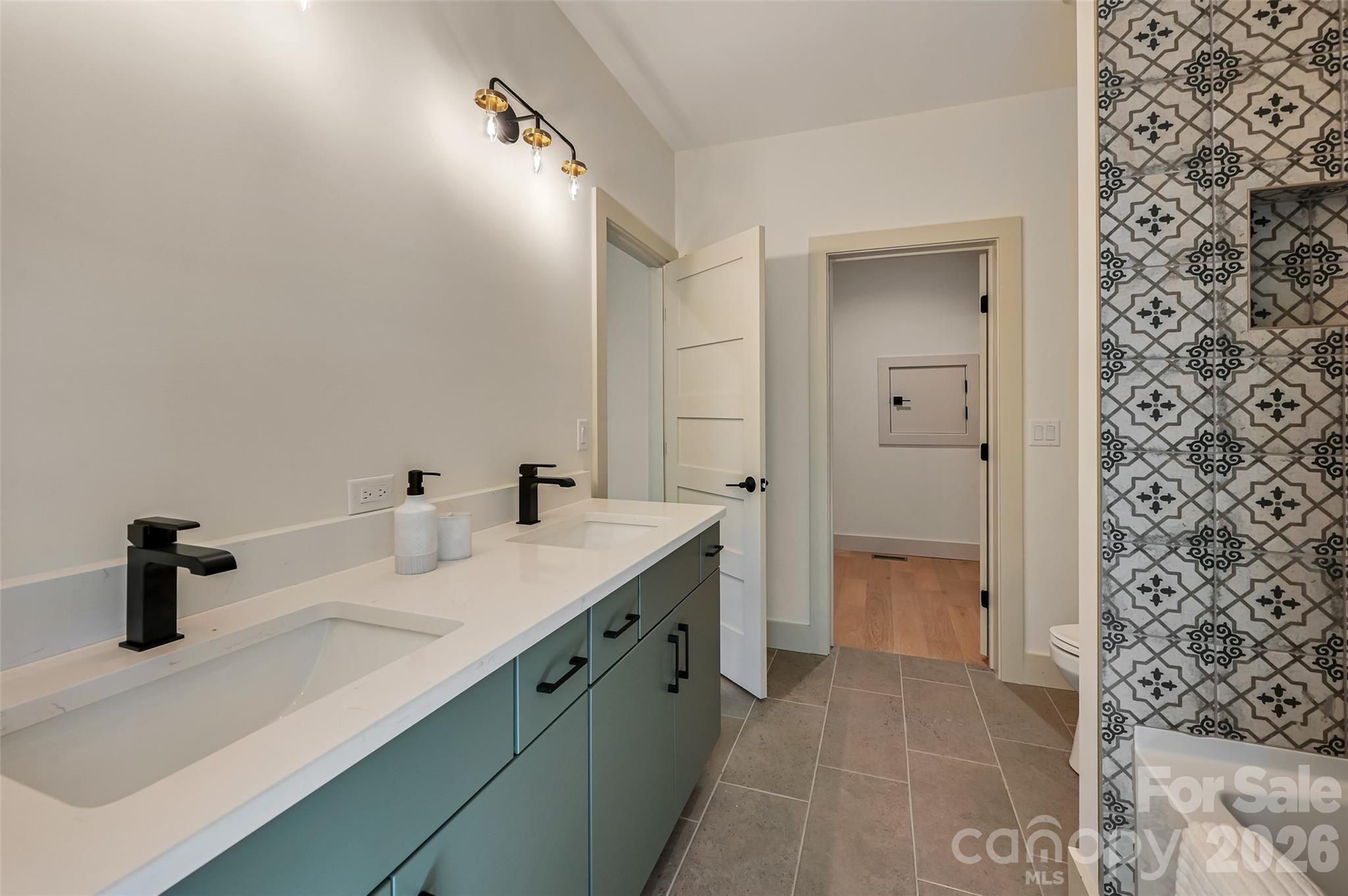 30 Sand Hill Road Property Photo 15