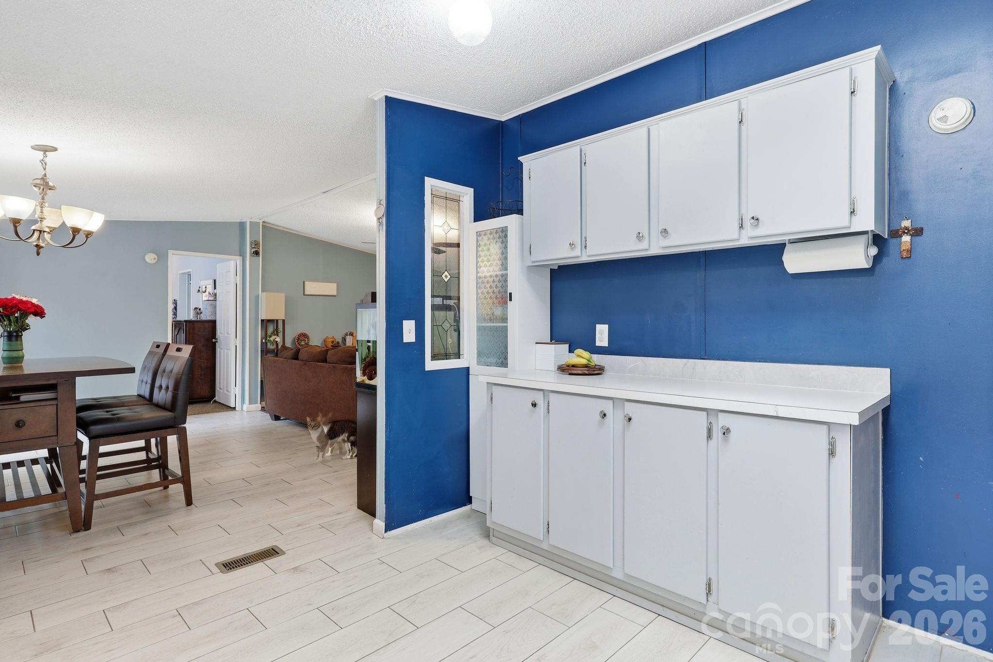 405 Gray Court Property Photo 7