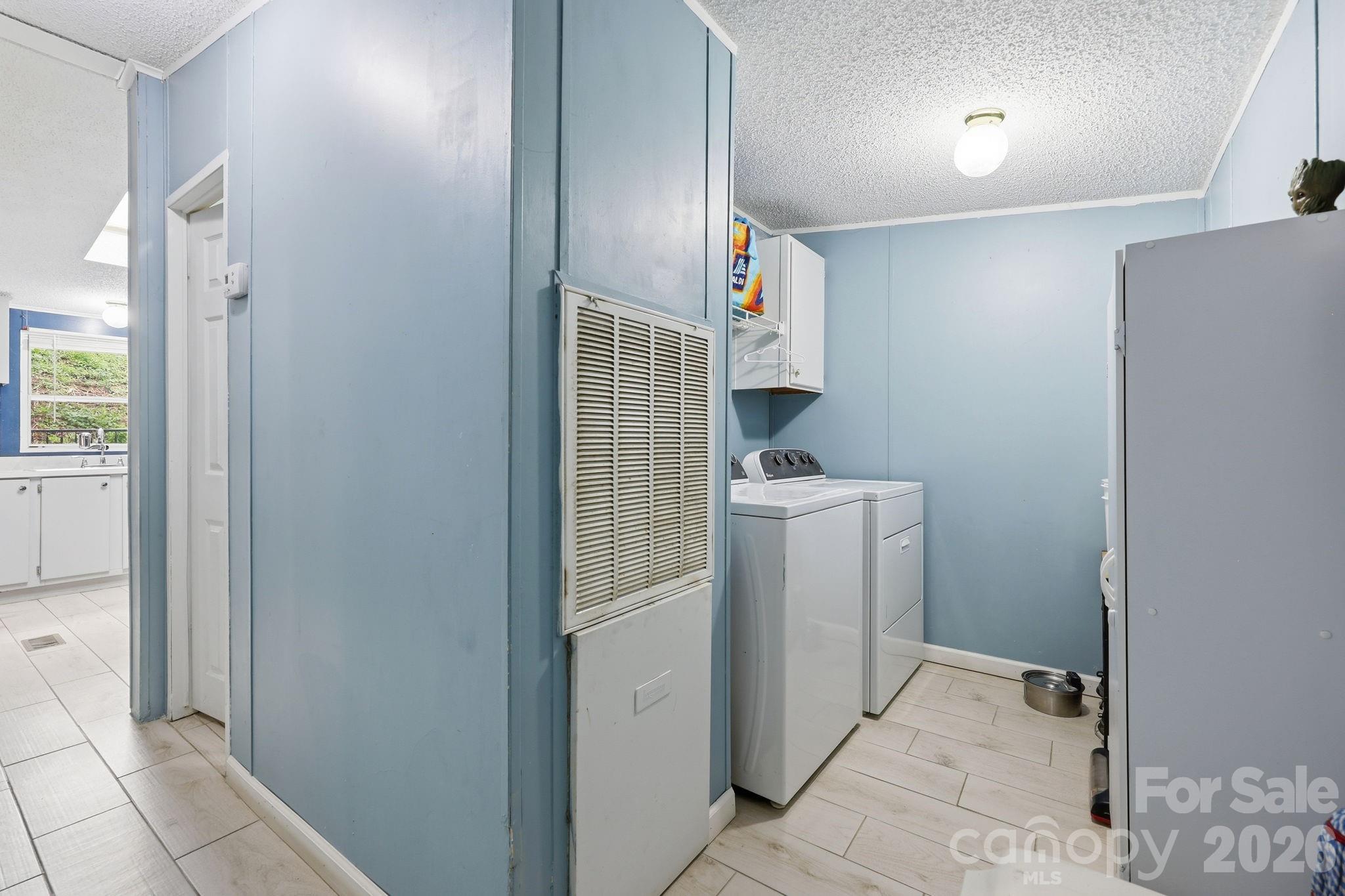 405 Gray Court Property Photo 13