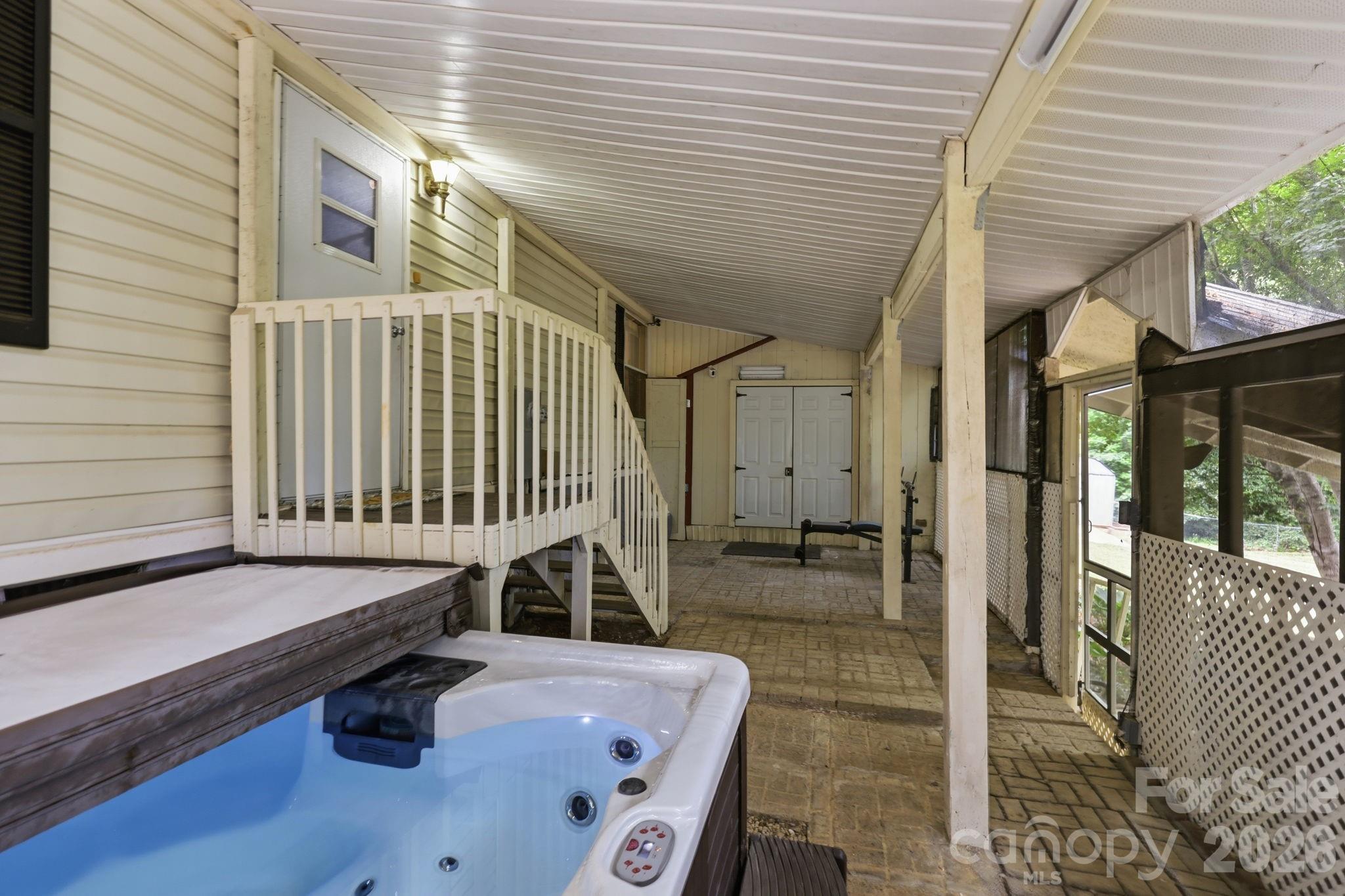 405 Gray Court Property Photo 14