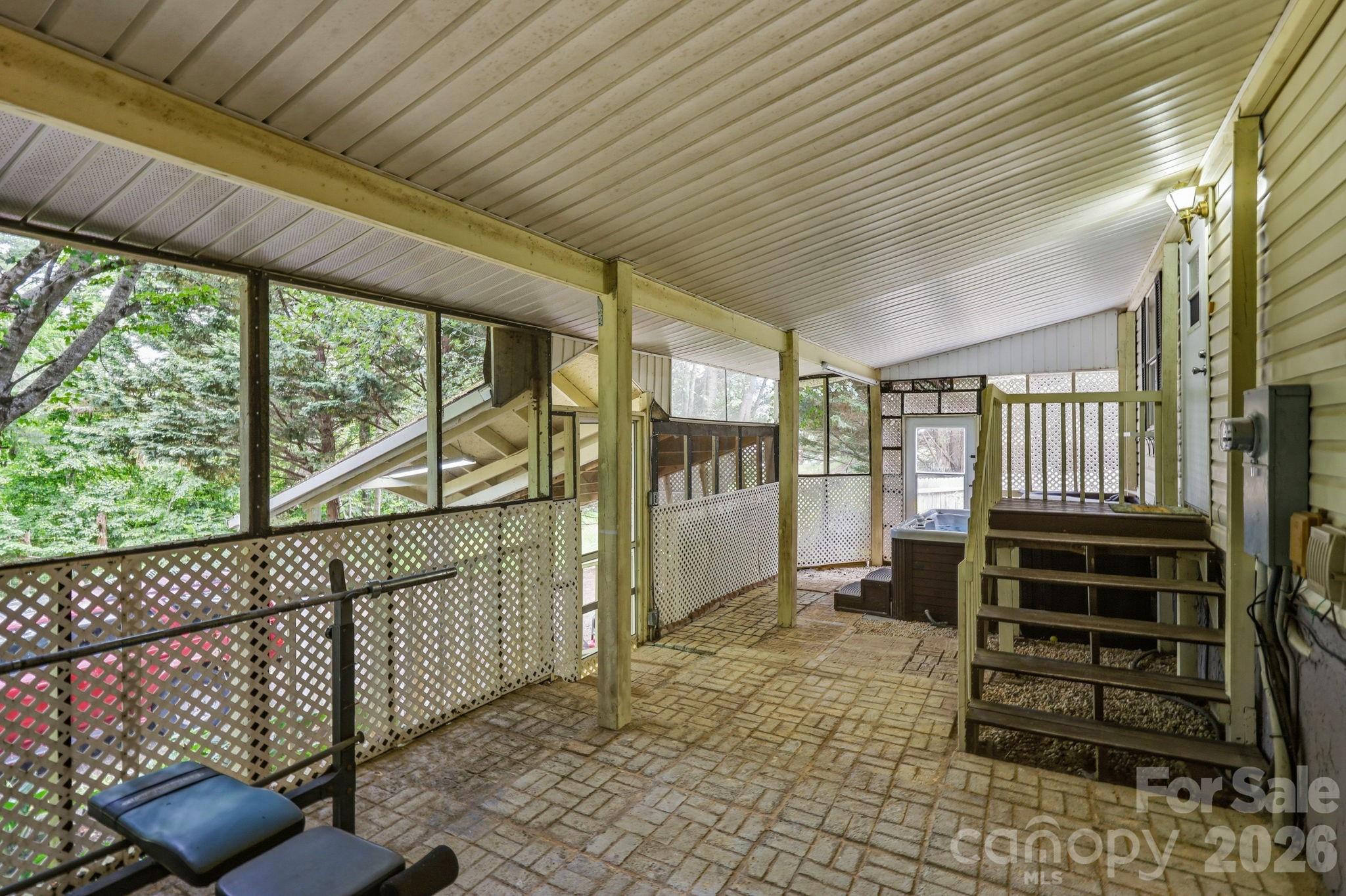 405 Gray Court Property Photo 15