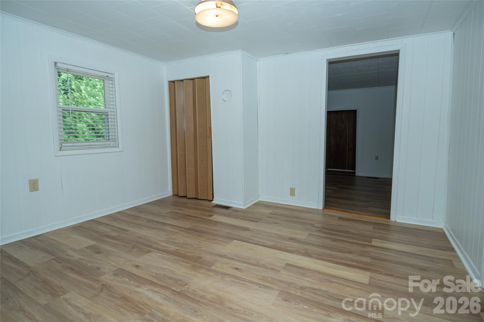 3036 Flat Gap Road Property Photo 10