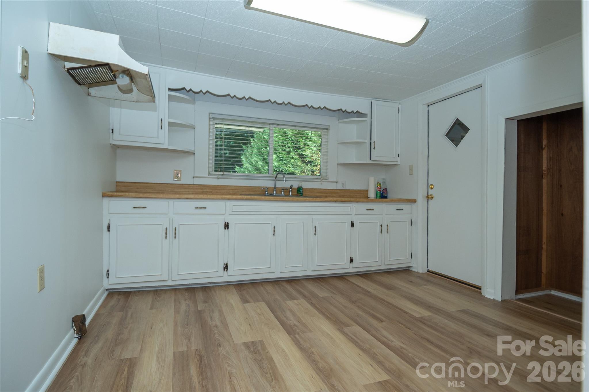 3036 Flat Gap Road Property Photo 12