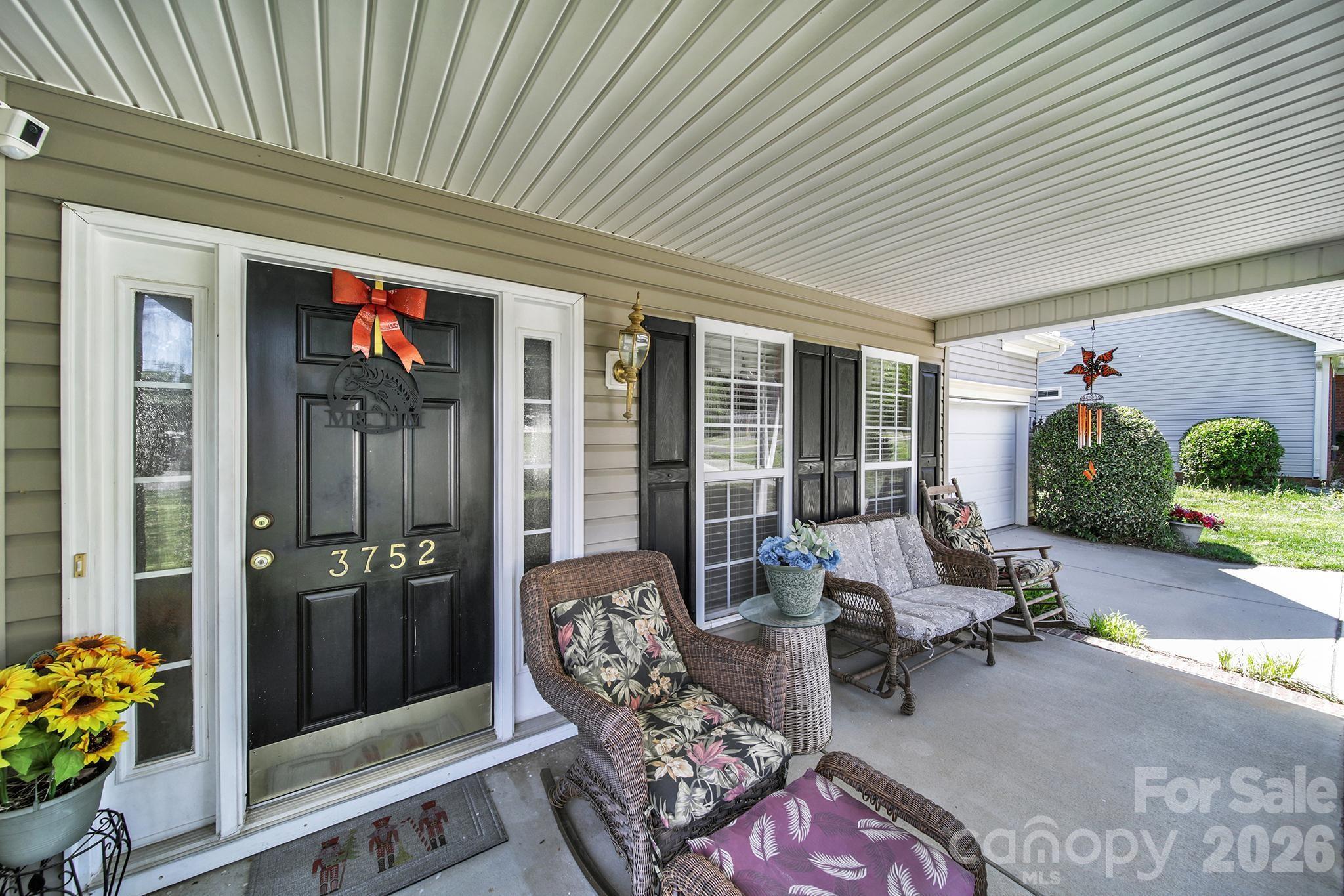 3752 Leela Palace Way Property Photo 2