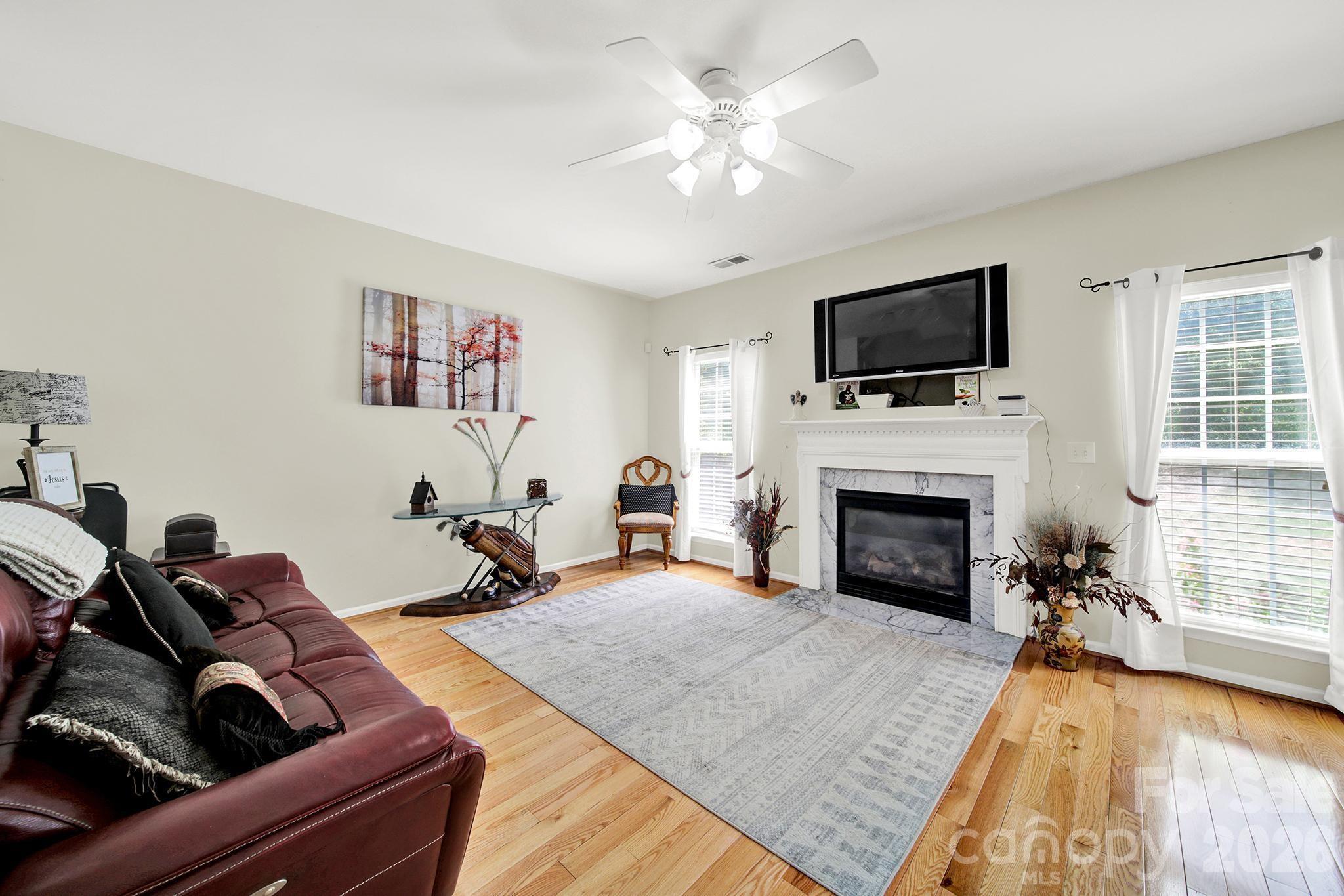 3752 Leela Palace Way Property Photo 9