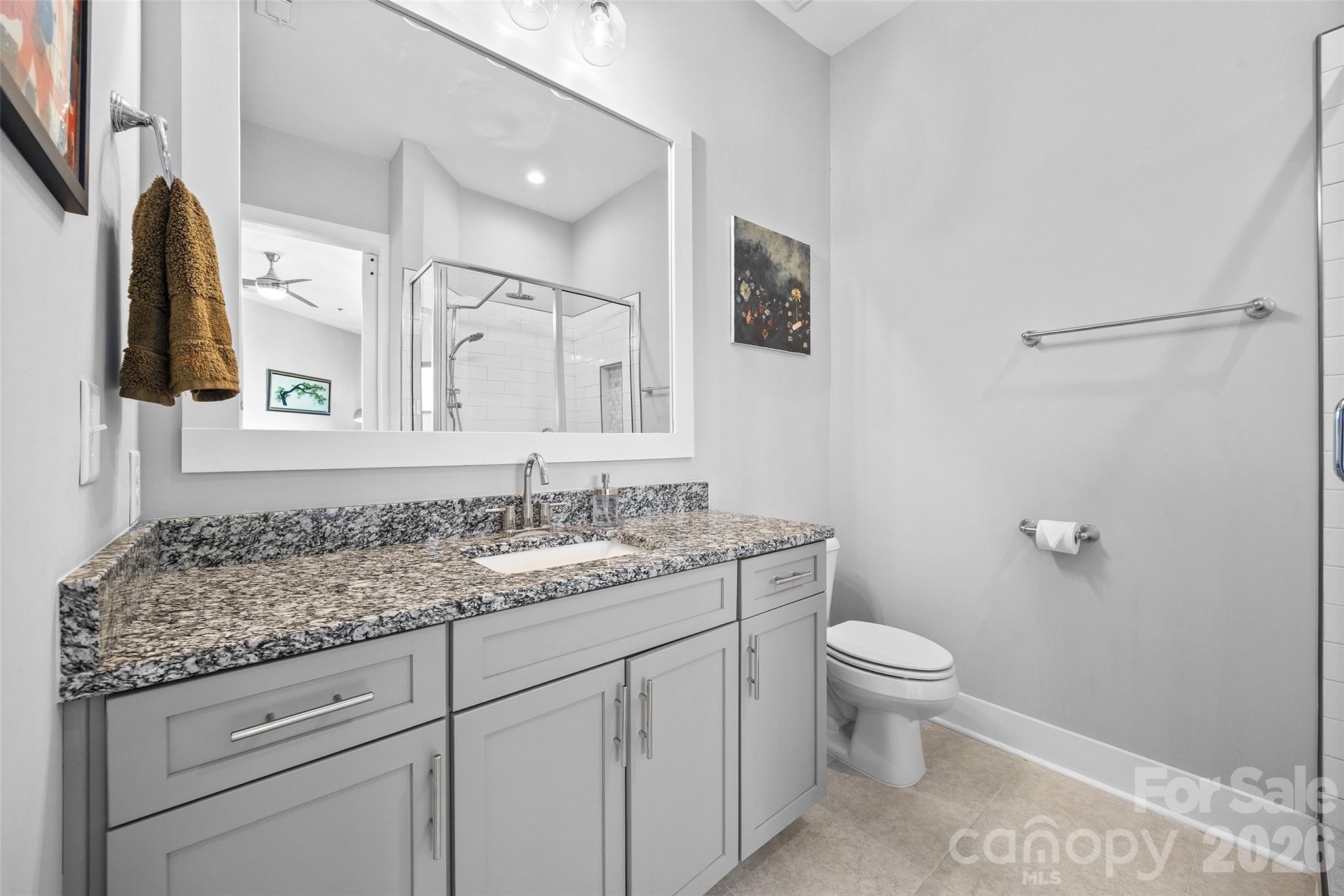 501 E 37th Street H Property Photo 14