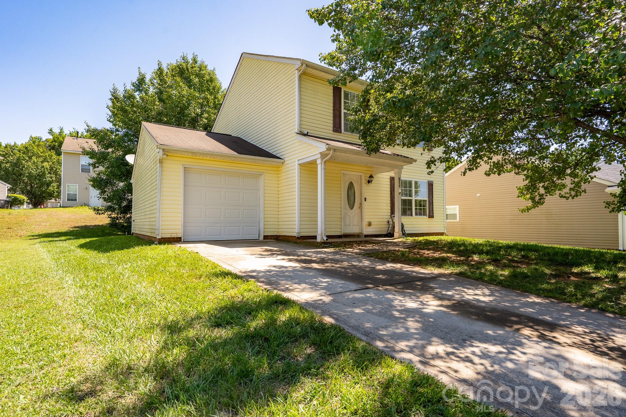 511 Lightspun Lane Property Photo 3