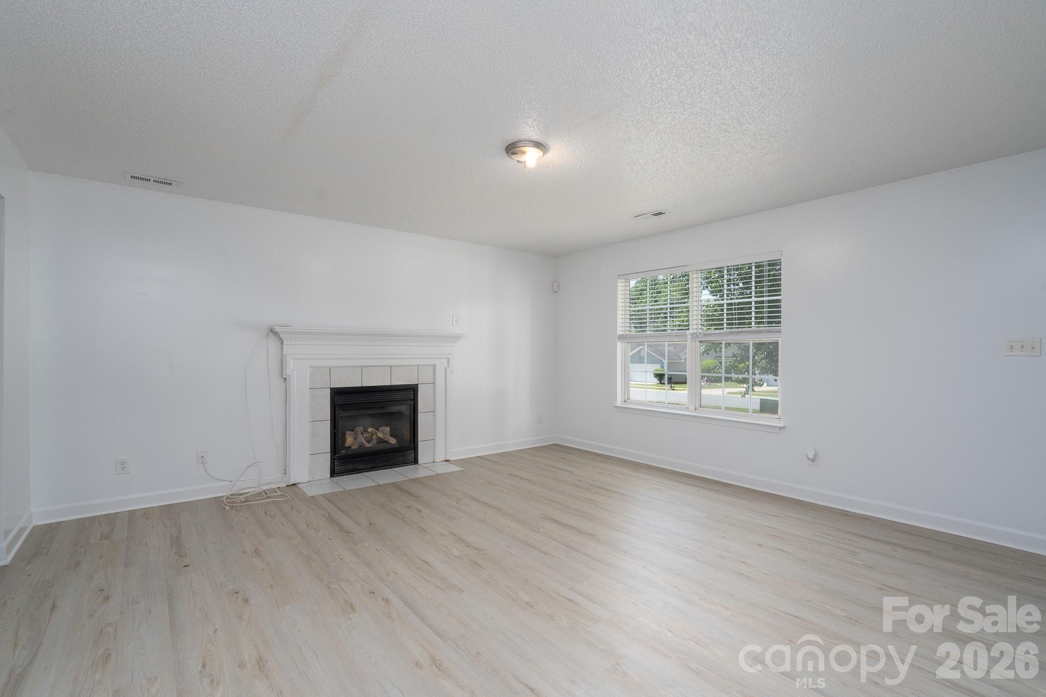 511 Lightspun Lane Property Photo 10