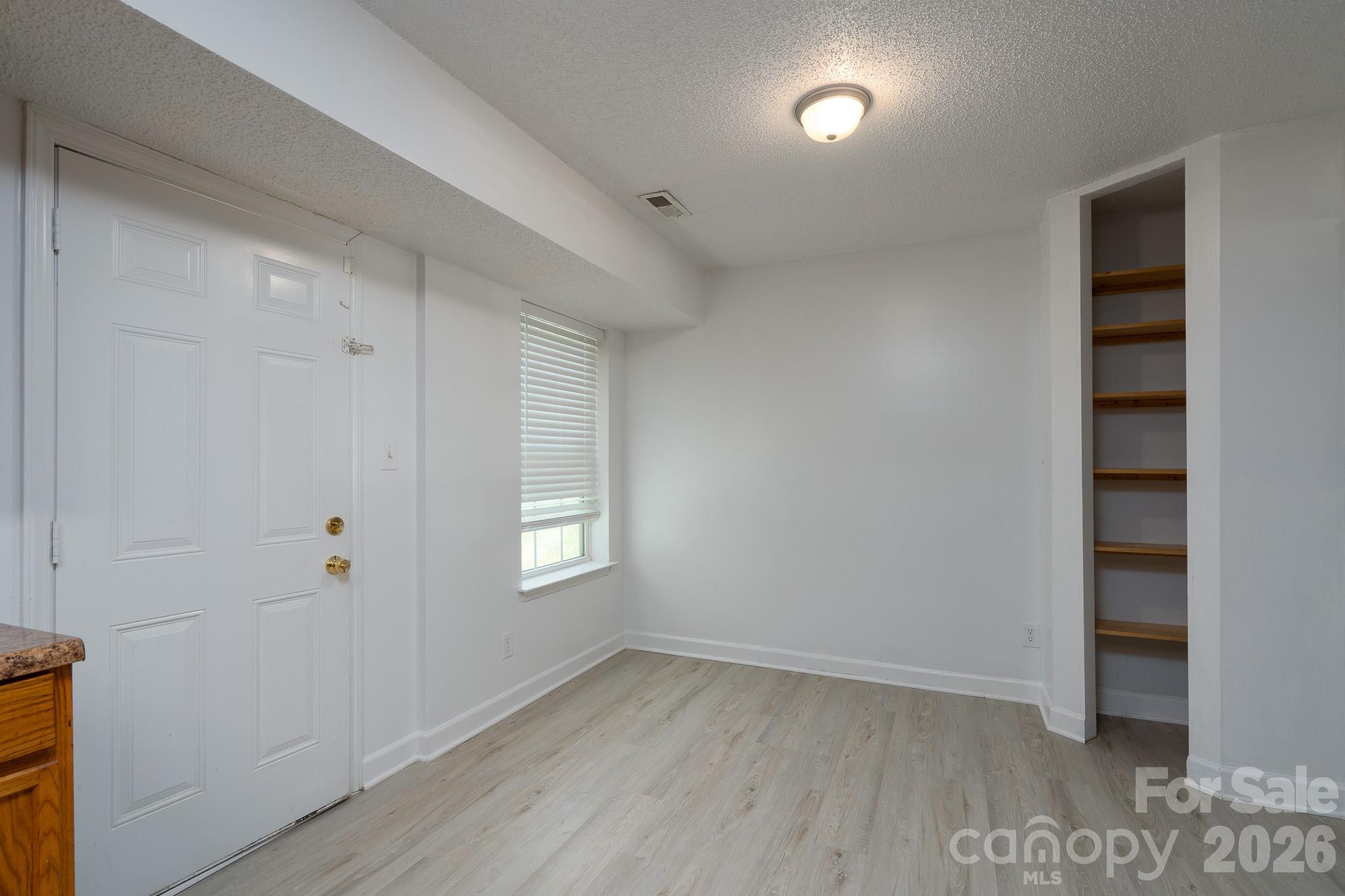 511 Lightspun Lane Property Photo 11