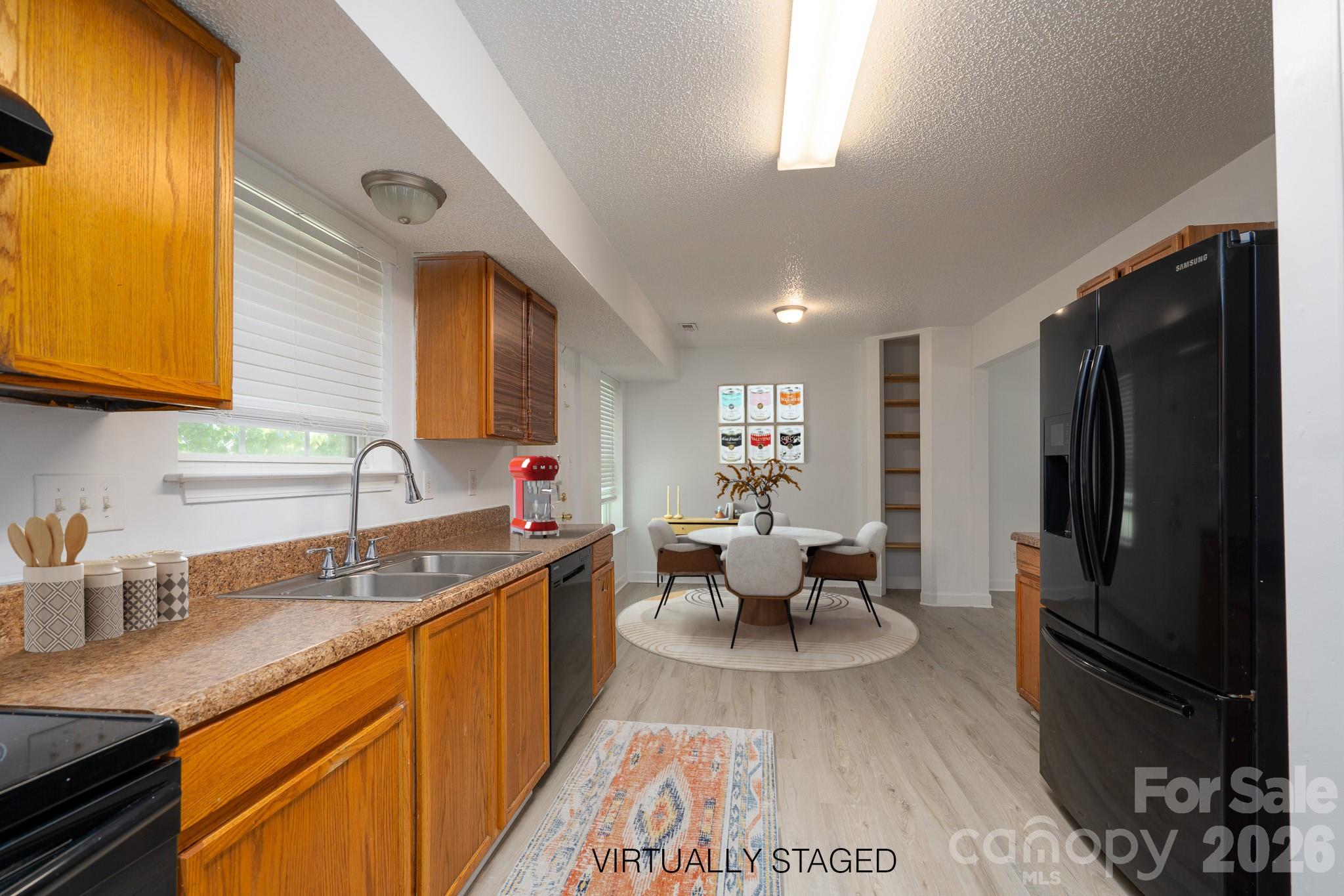 511 Lightspun Lane Property Photo 12