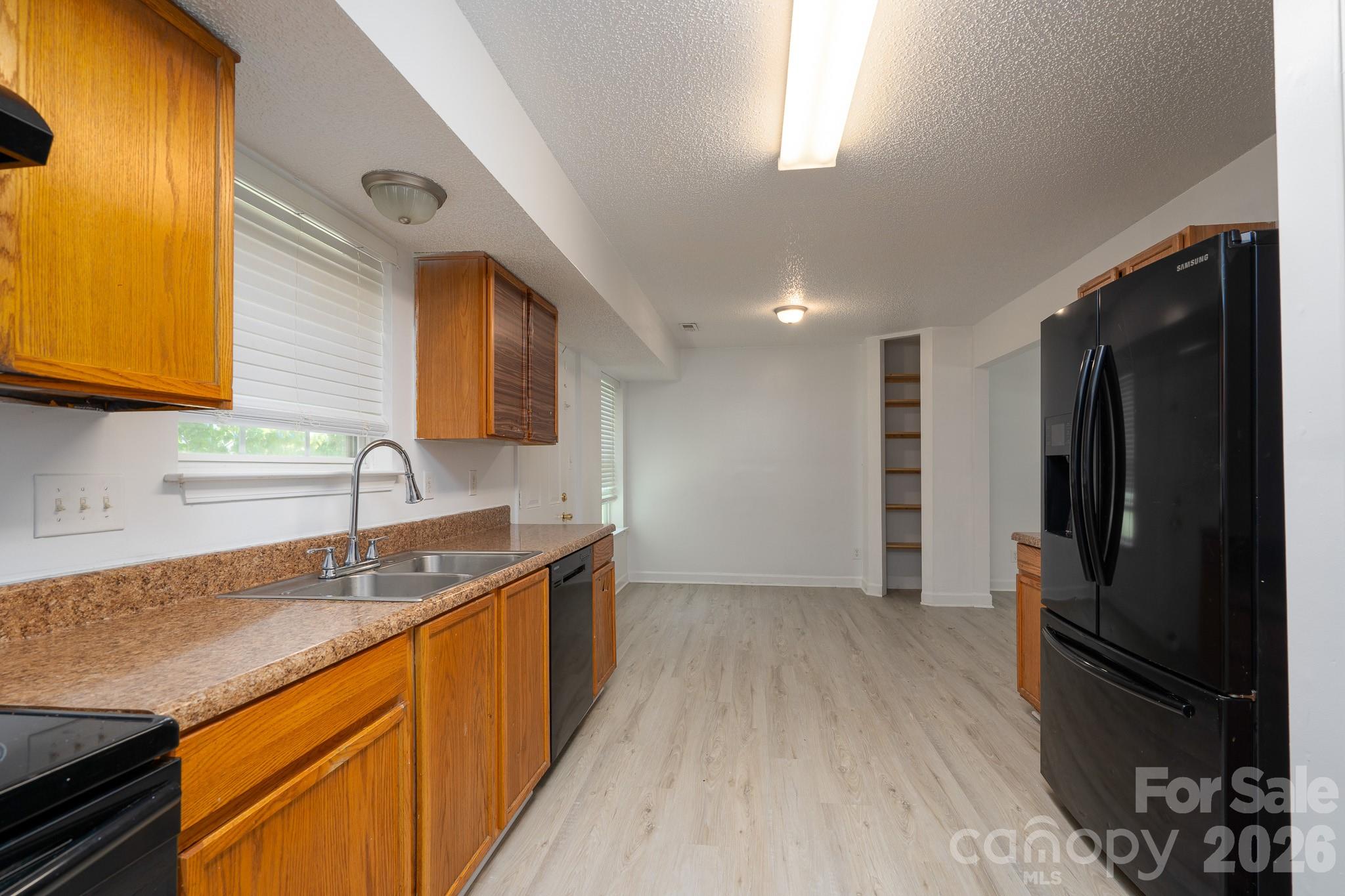 511 Lightspun Lane Property Photo 13