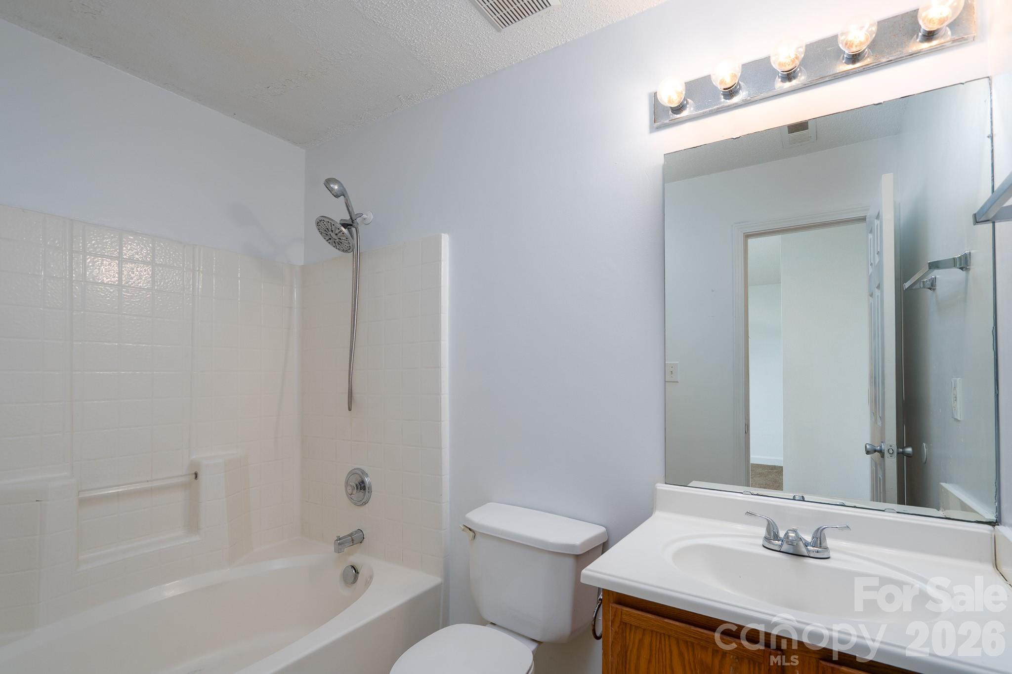 511 Lightspun Lane Property Photo 28