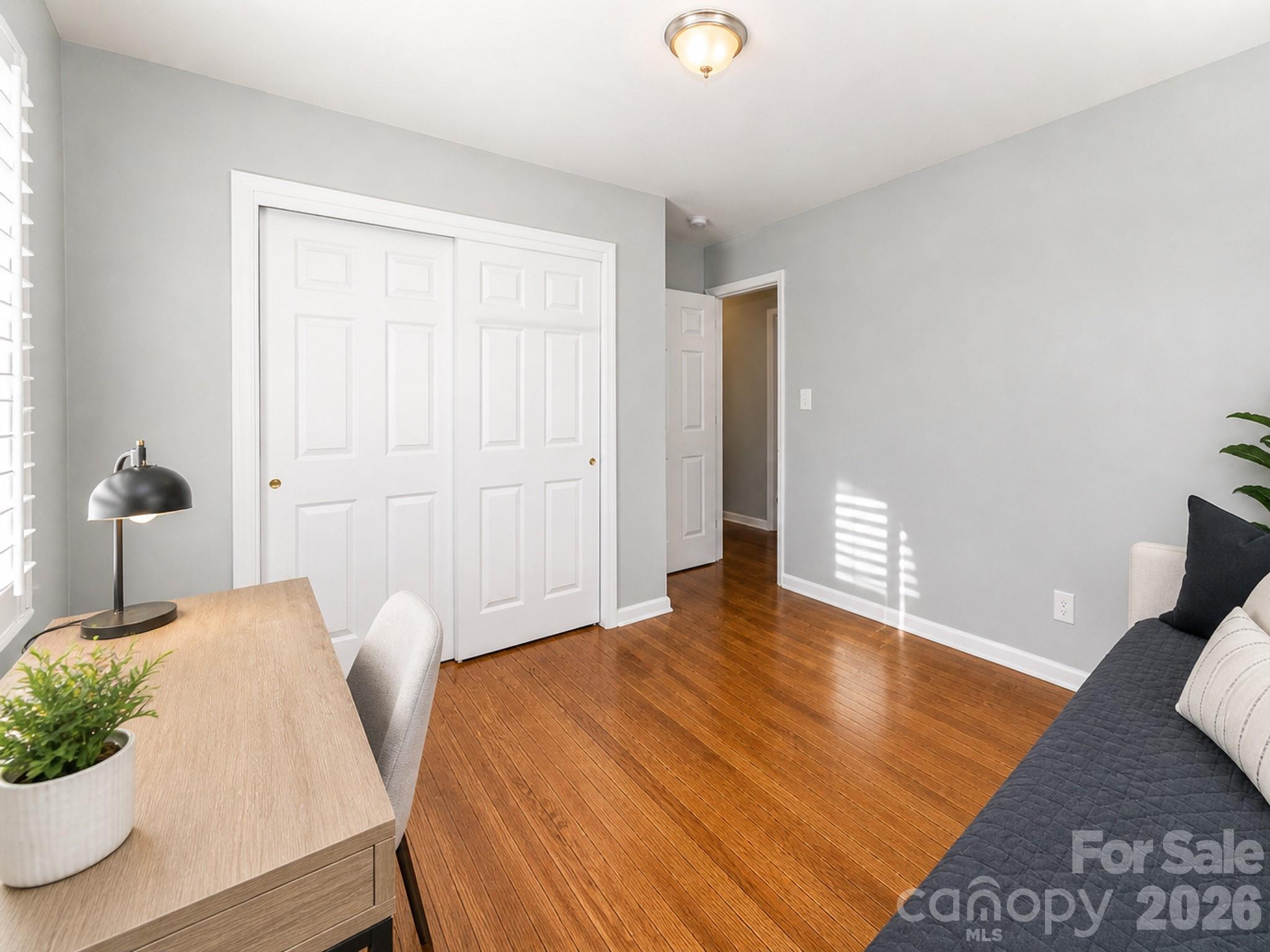 5012 Auburndale Road Property Photo 6