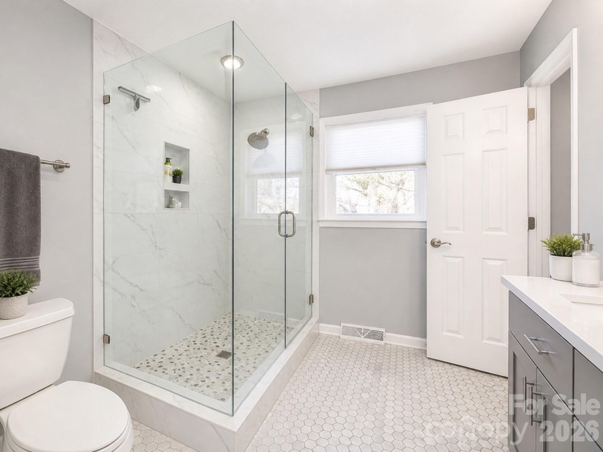 5012 Auburndale Road Property Photo 15