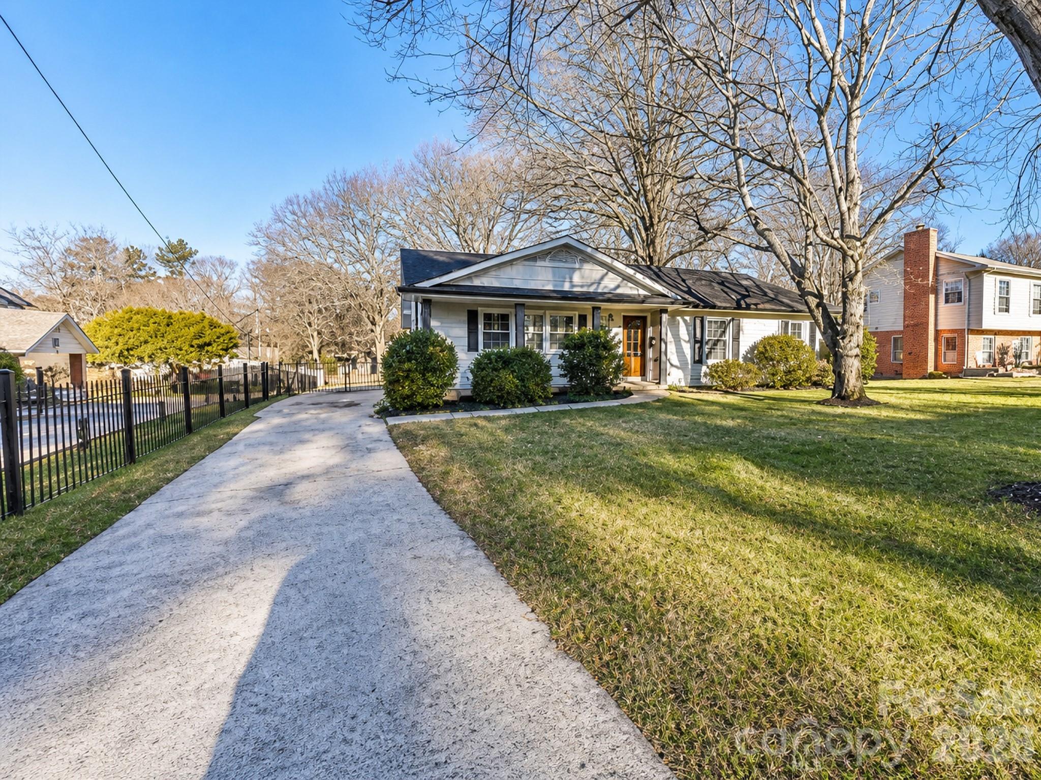 5012 Auburndale Road Property Photo 19