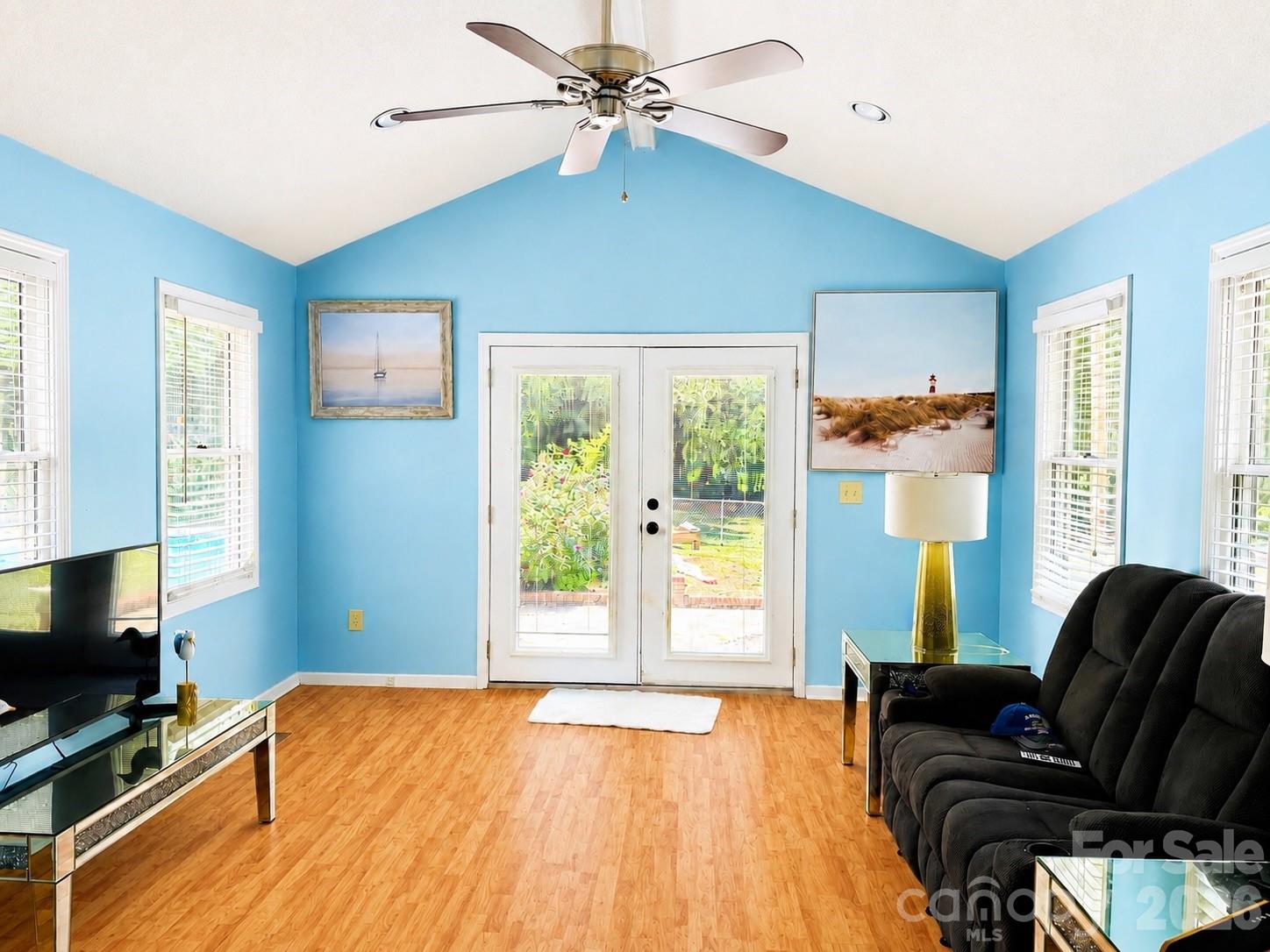 5965 Highway 97 Road Property Photo 6