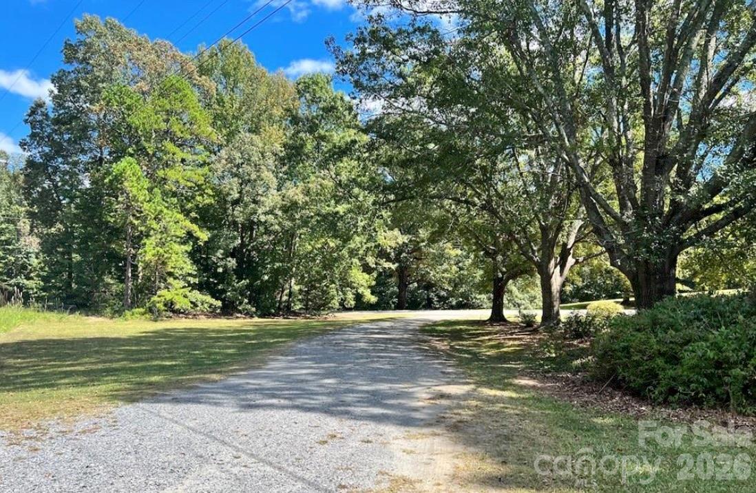 5965 Highway 97 Road Property Photo 11