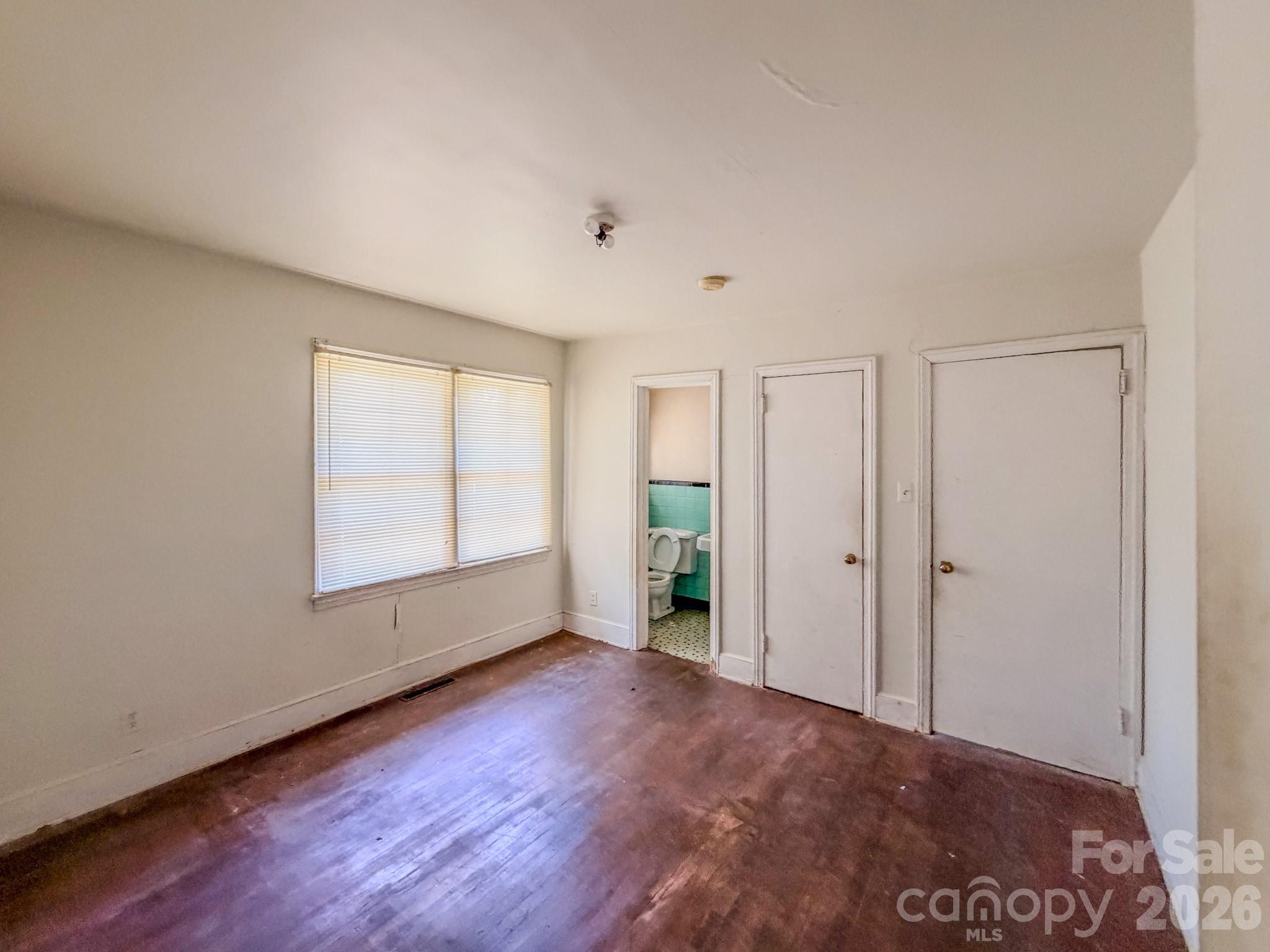 929 Mt Gallant Drive Property Photo 4