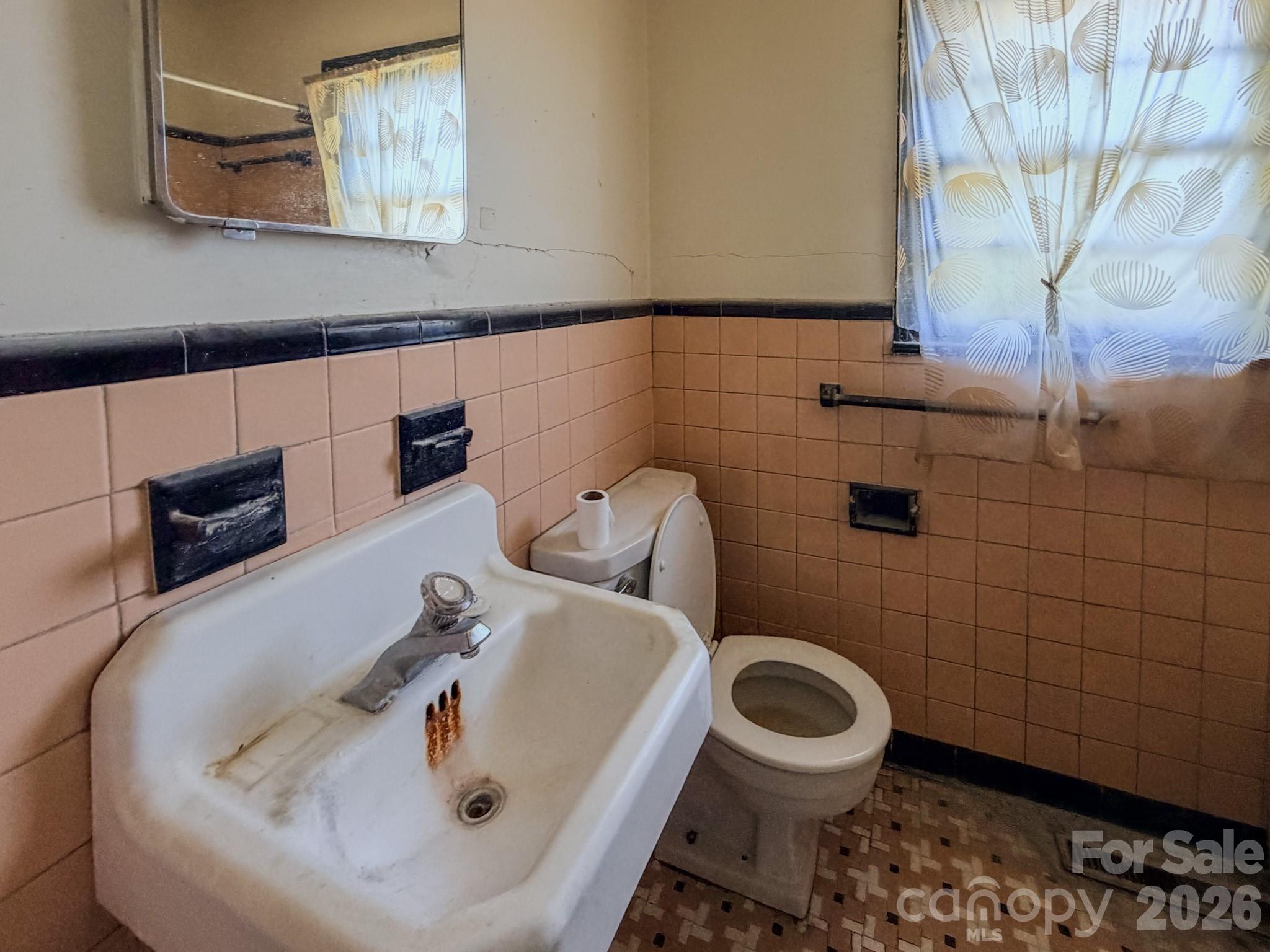 929 Mt Gallant Drive Property Photo 8