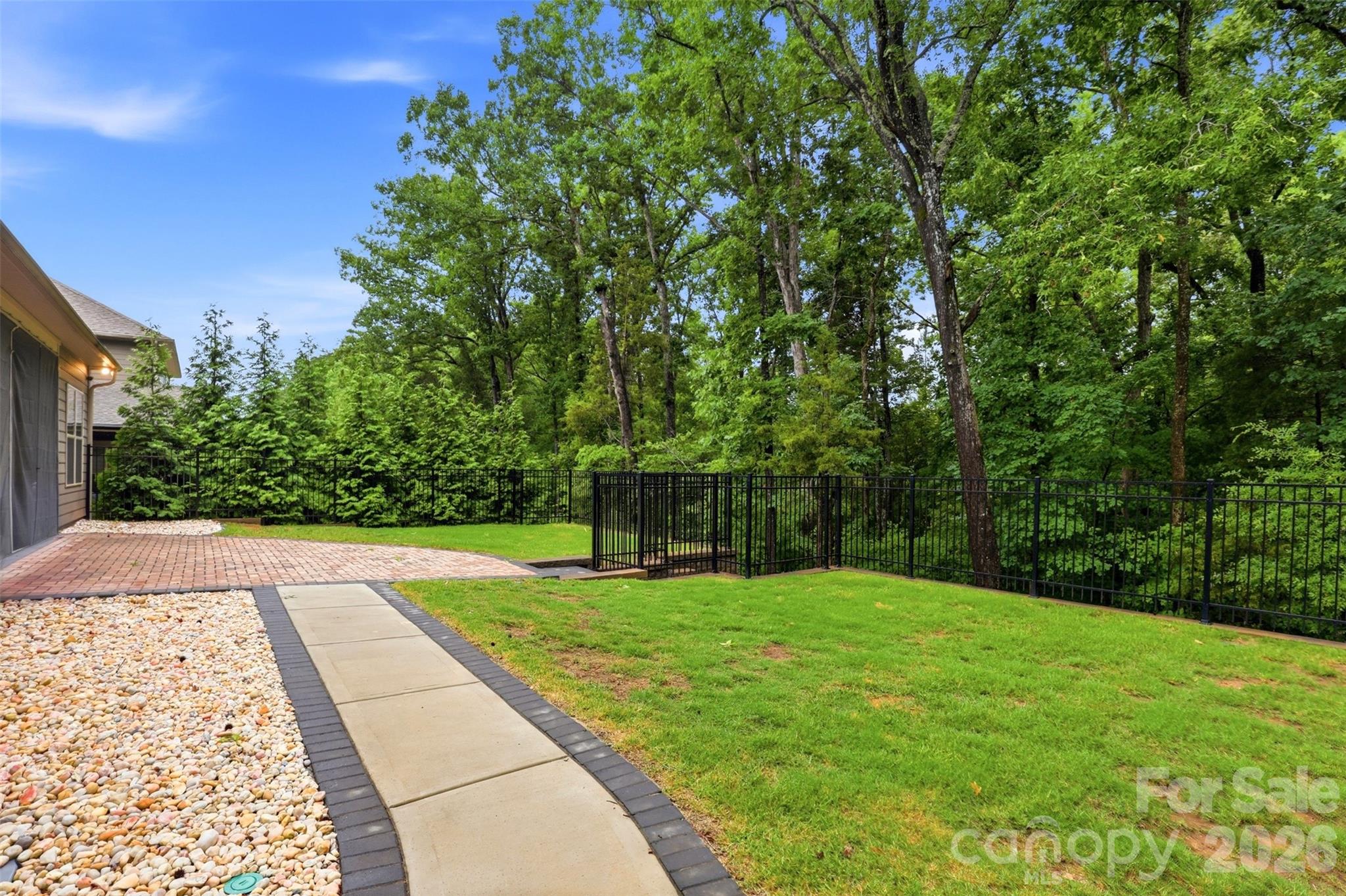 5701 Regal Way Property Photo 34