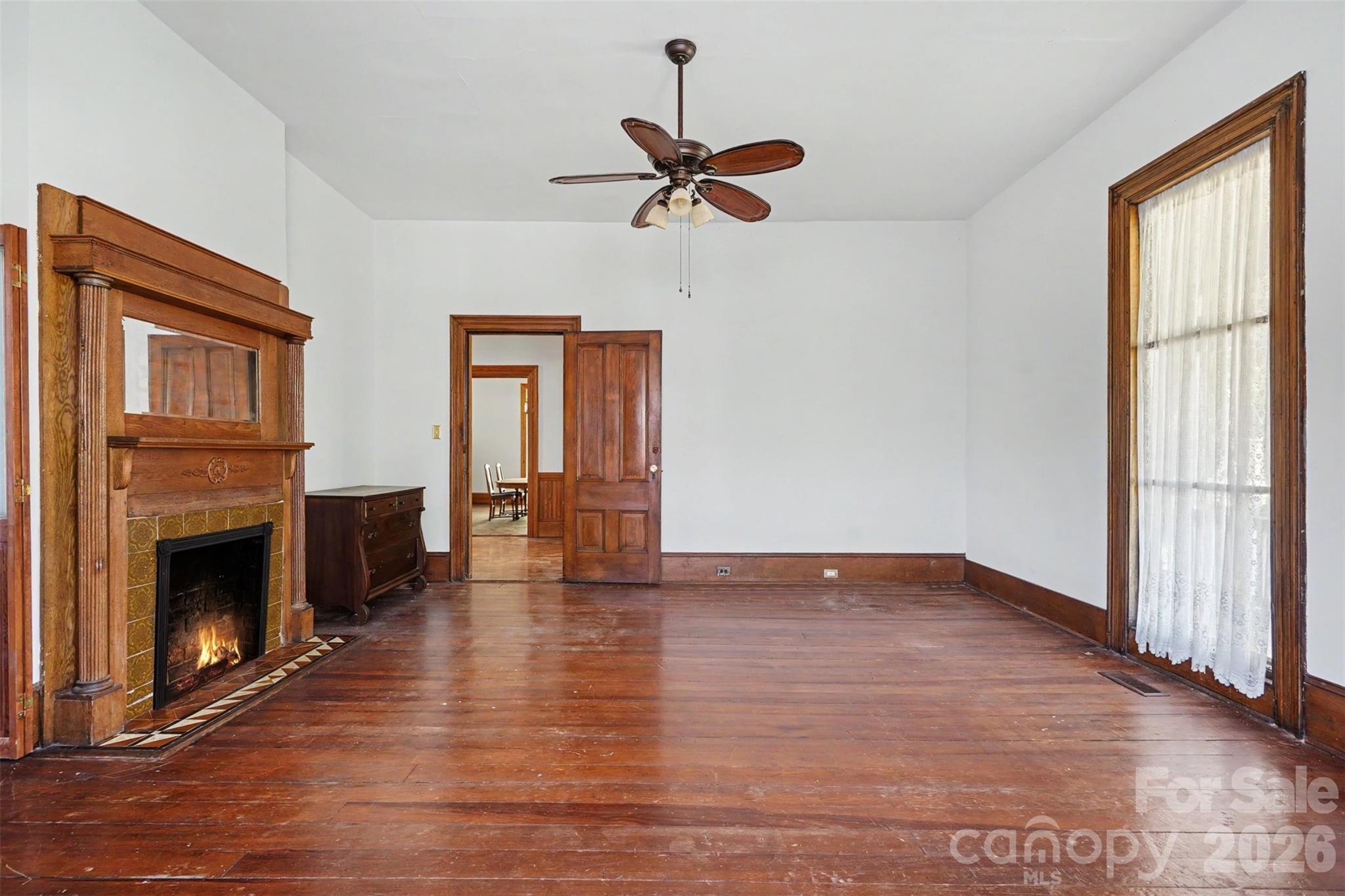 404 W Kerr Street Property Photo 10