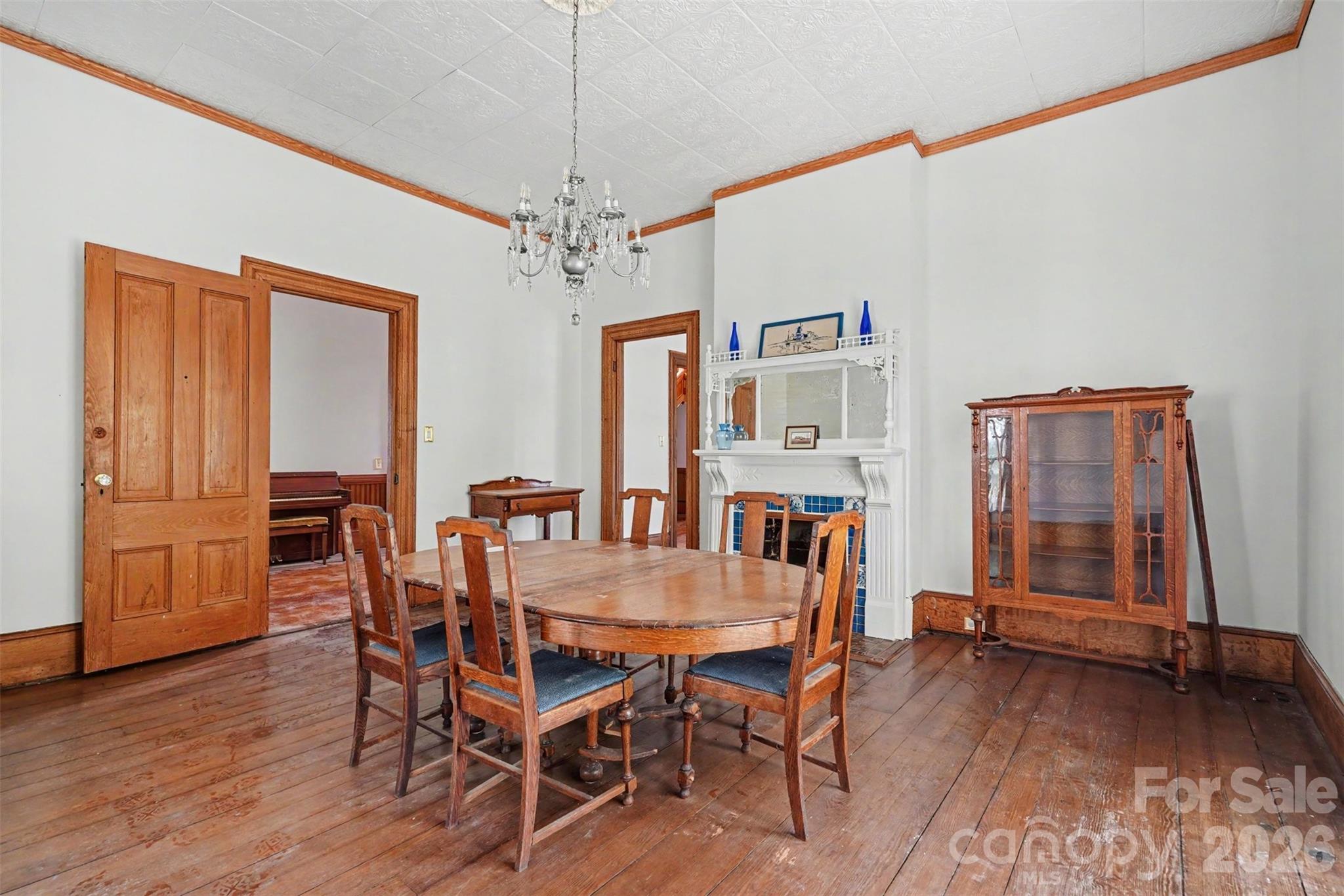404 W Kerr Street Property Photo 14