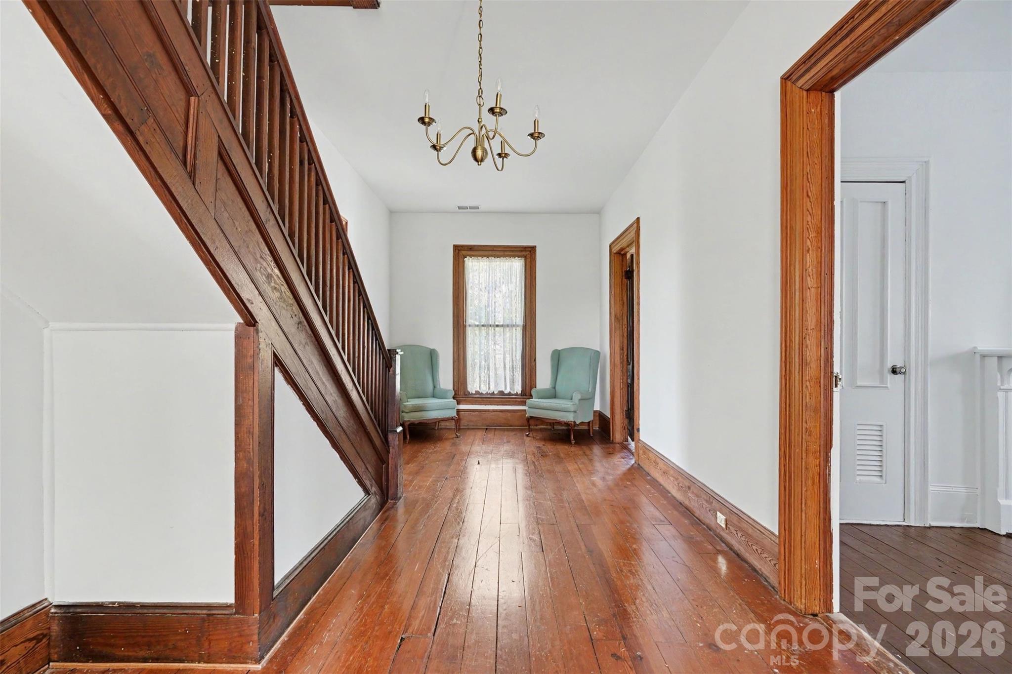 404 W Kerr Street Property Photo 21