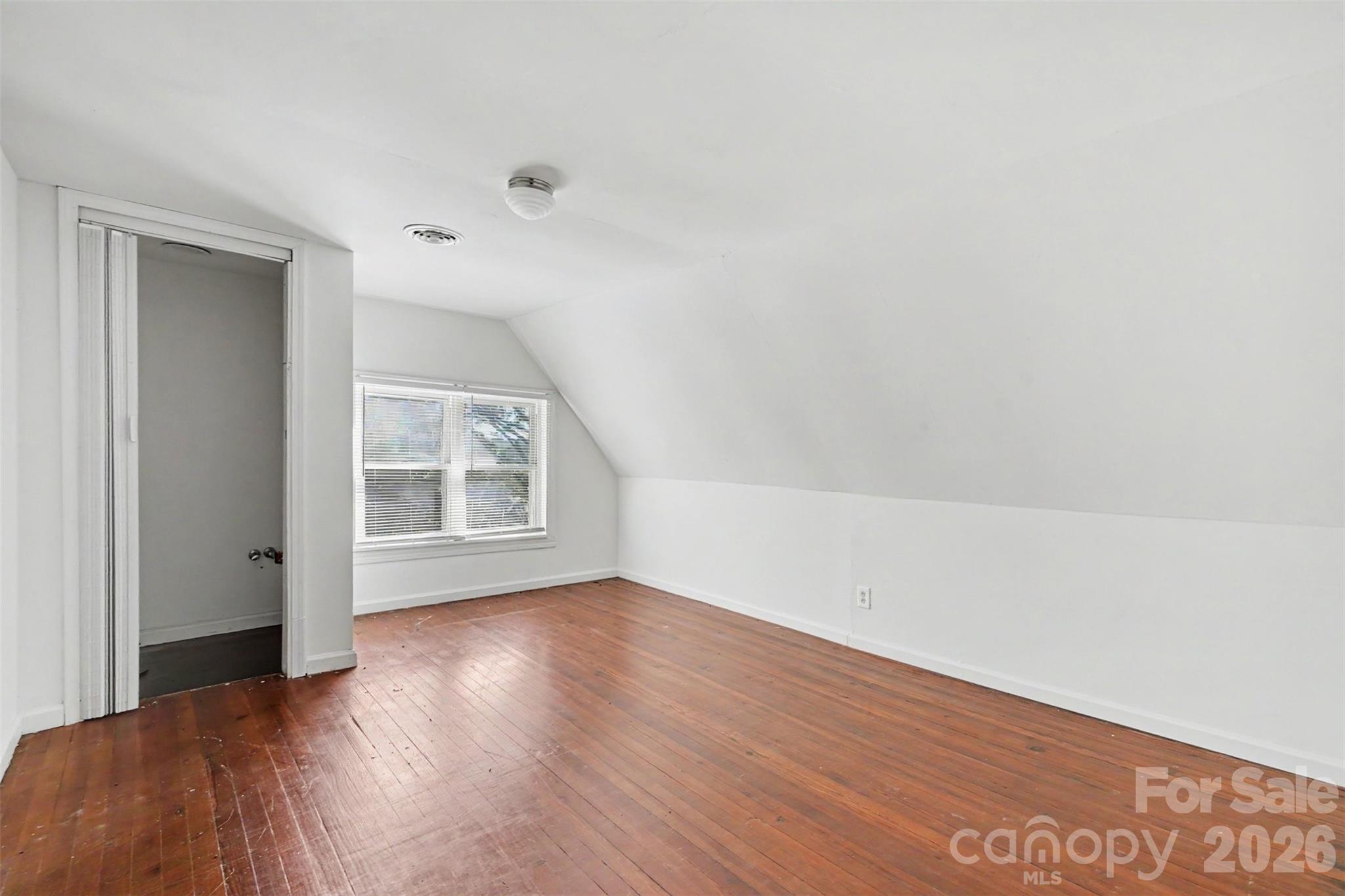 404 W Kerr Street Property Photo 34