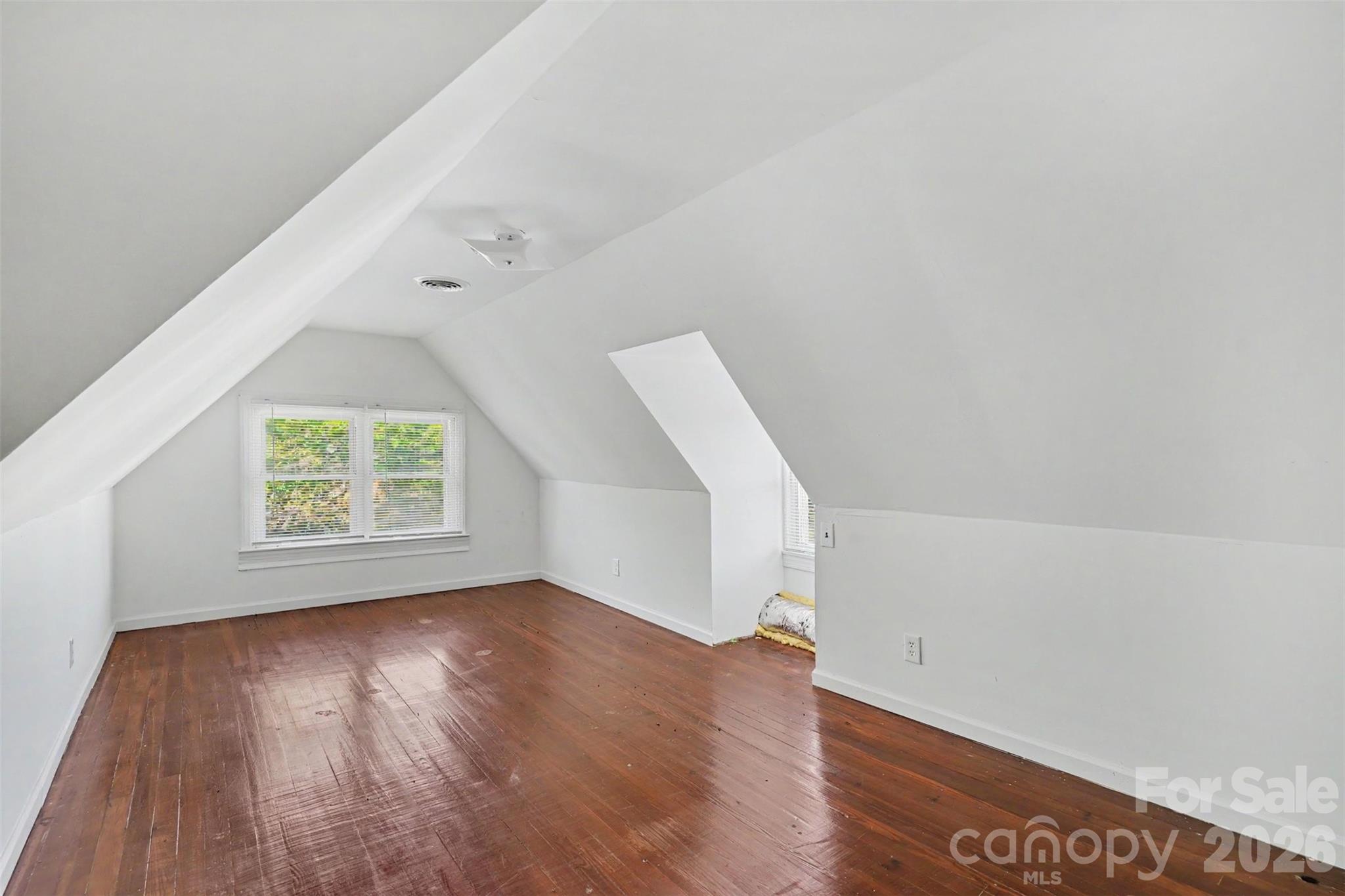 404 W Kerr Street Property Photo 37