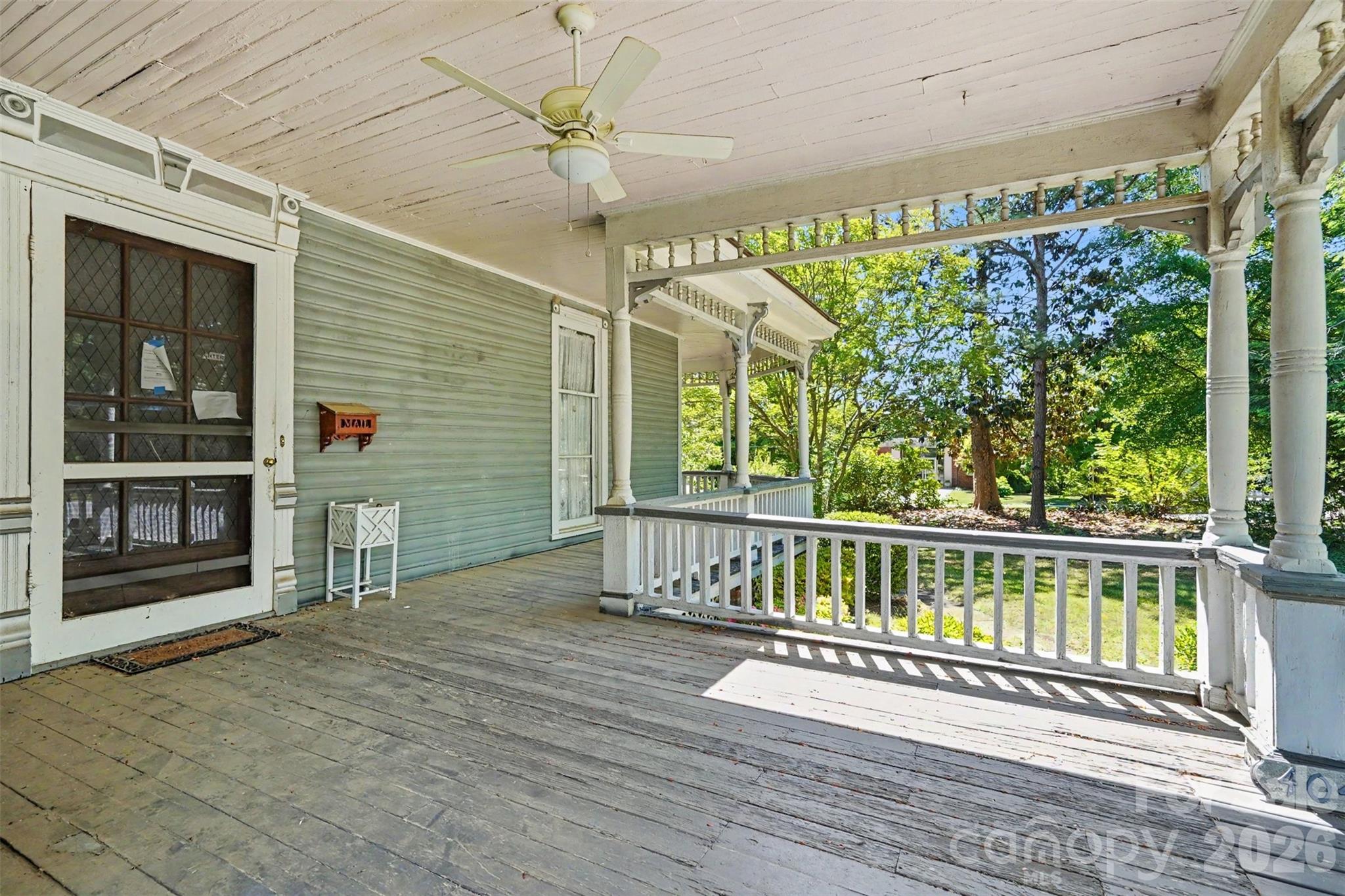 404 W Kerr Street Property Photo 41