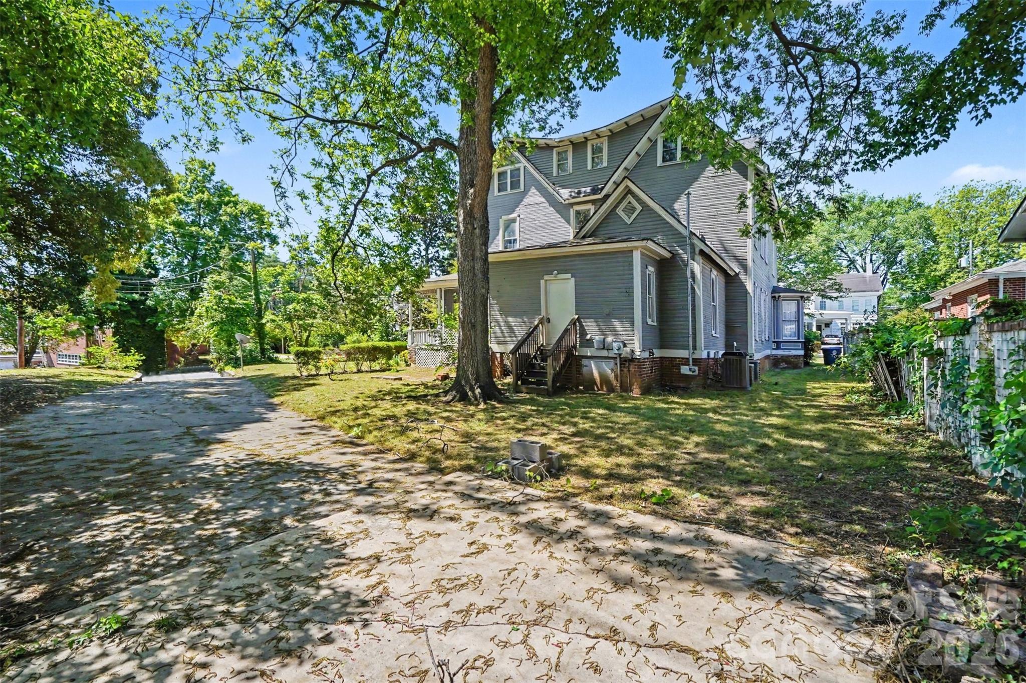 404 W Kerr Street Property Photo 46