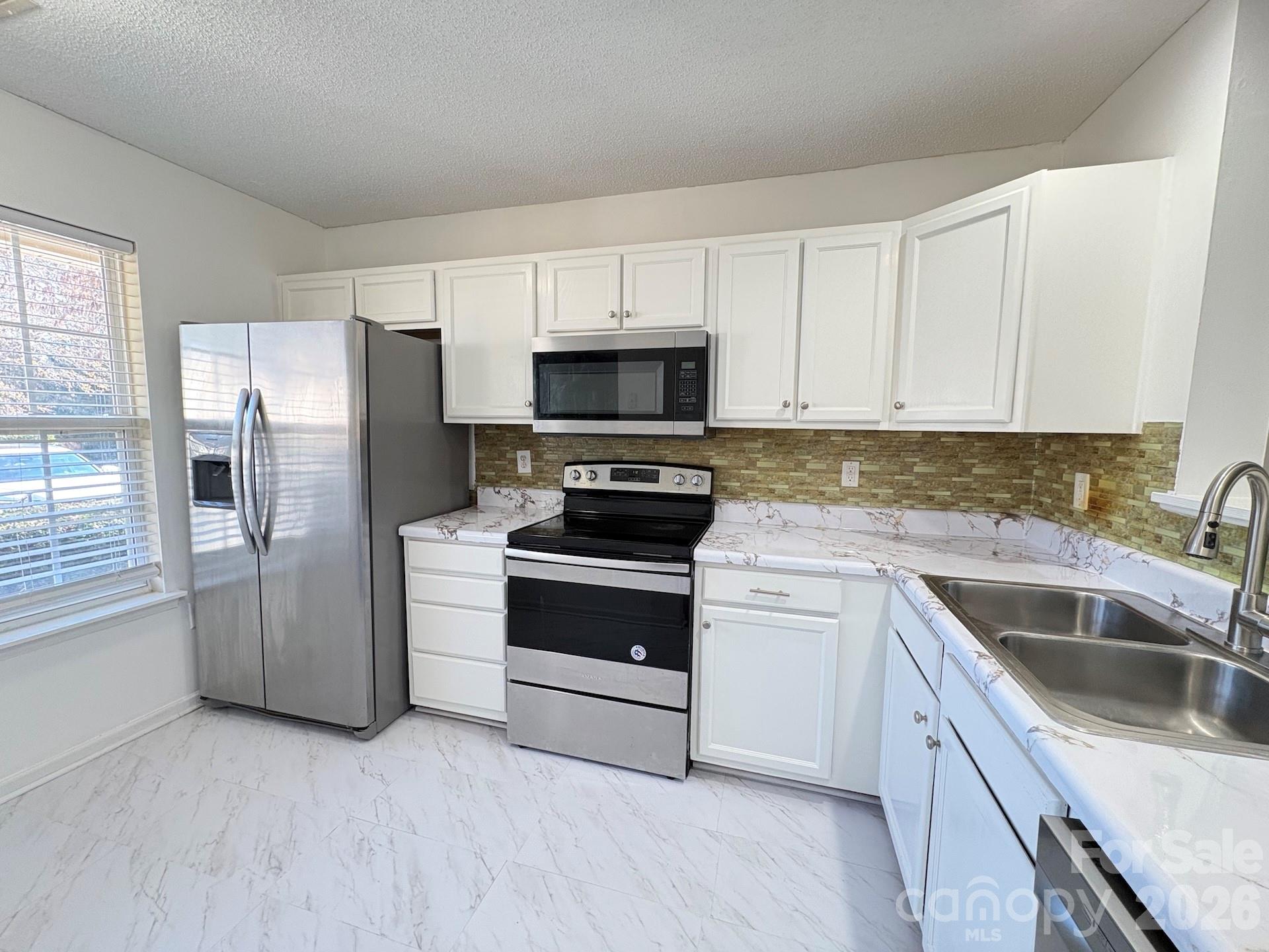 15415 Asterwind Court Property Photo 7