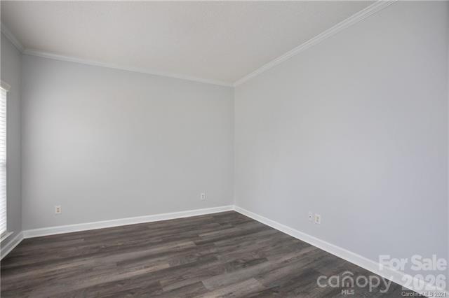815 Knightsbridge Road Property Photo 4