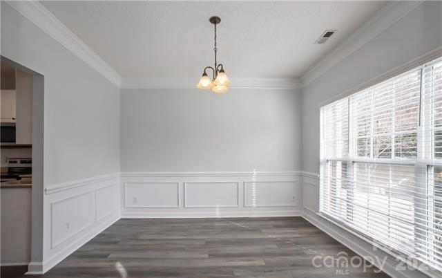815 Knightsbridge Road Property Photo 6