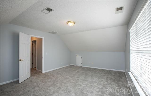 815 Knightsbridge Road Property Photo 27