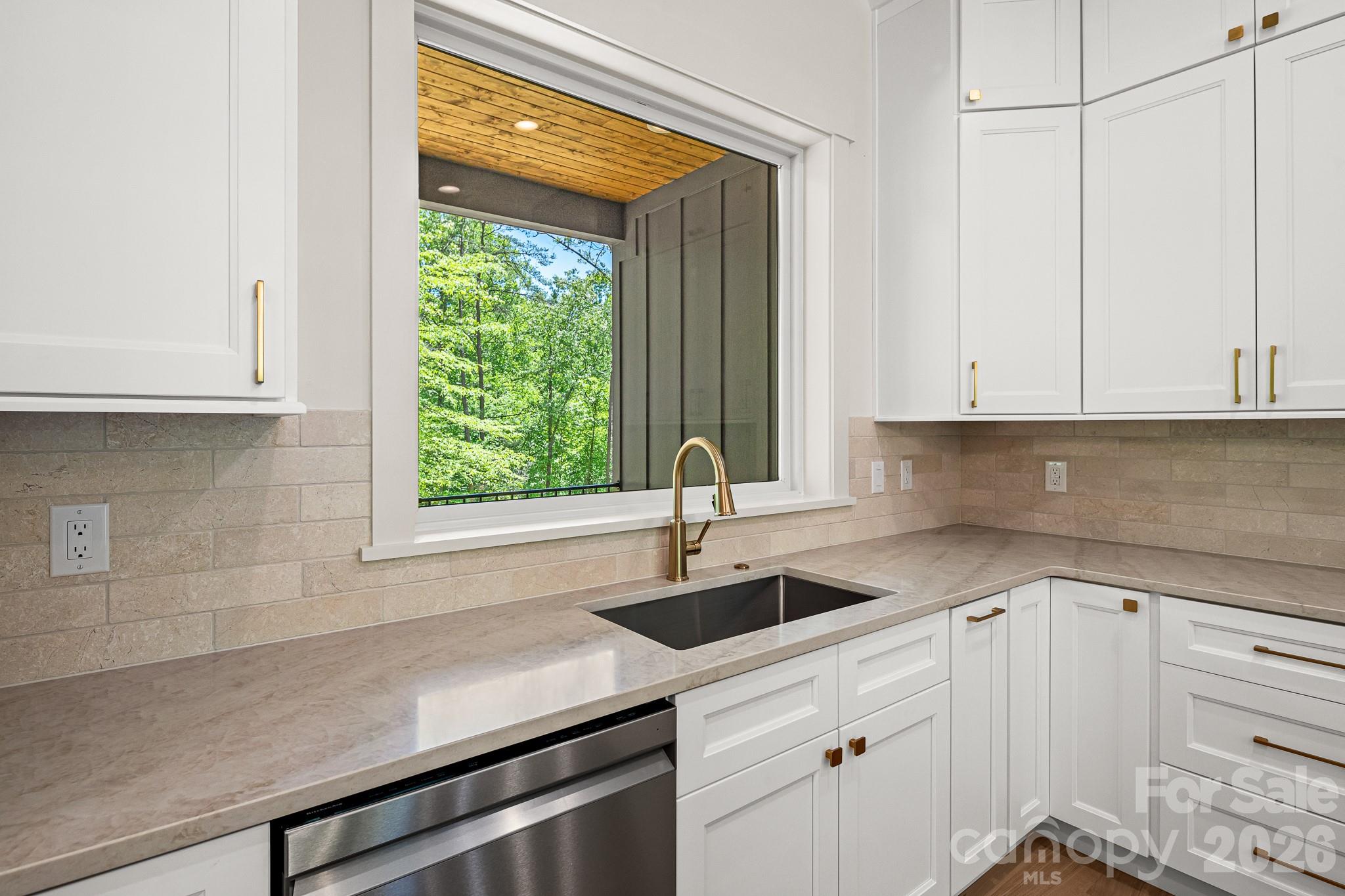 164 Reserve Way Property Photo 12