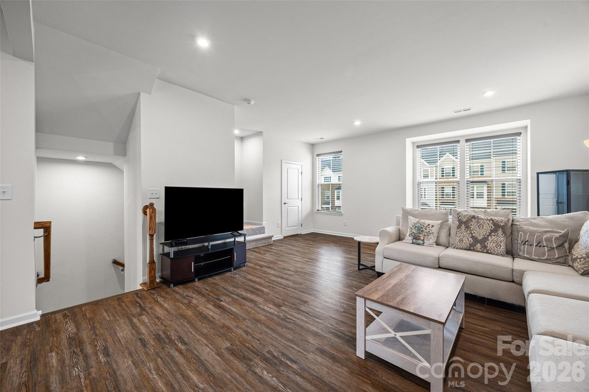 2605 Grantham Place Drive Property Photo 14