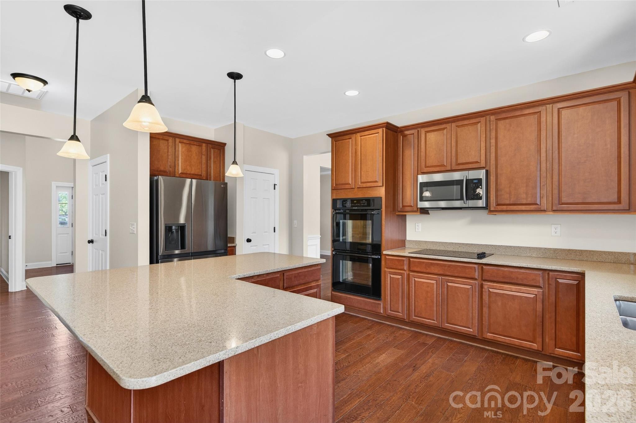 1008 Spring Rose Lane Property Photo 13