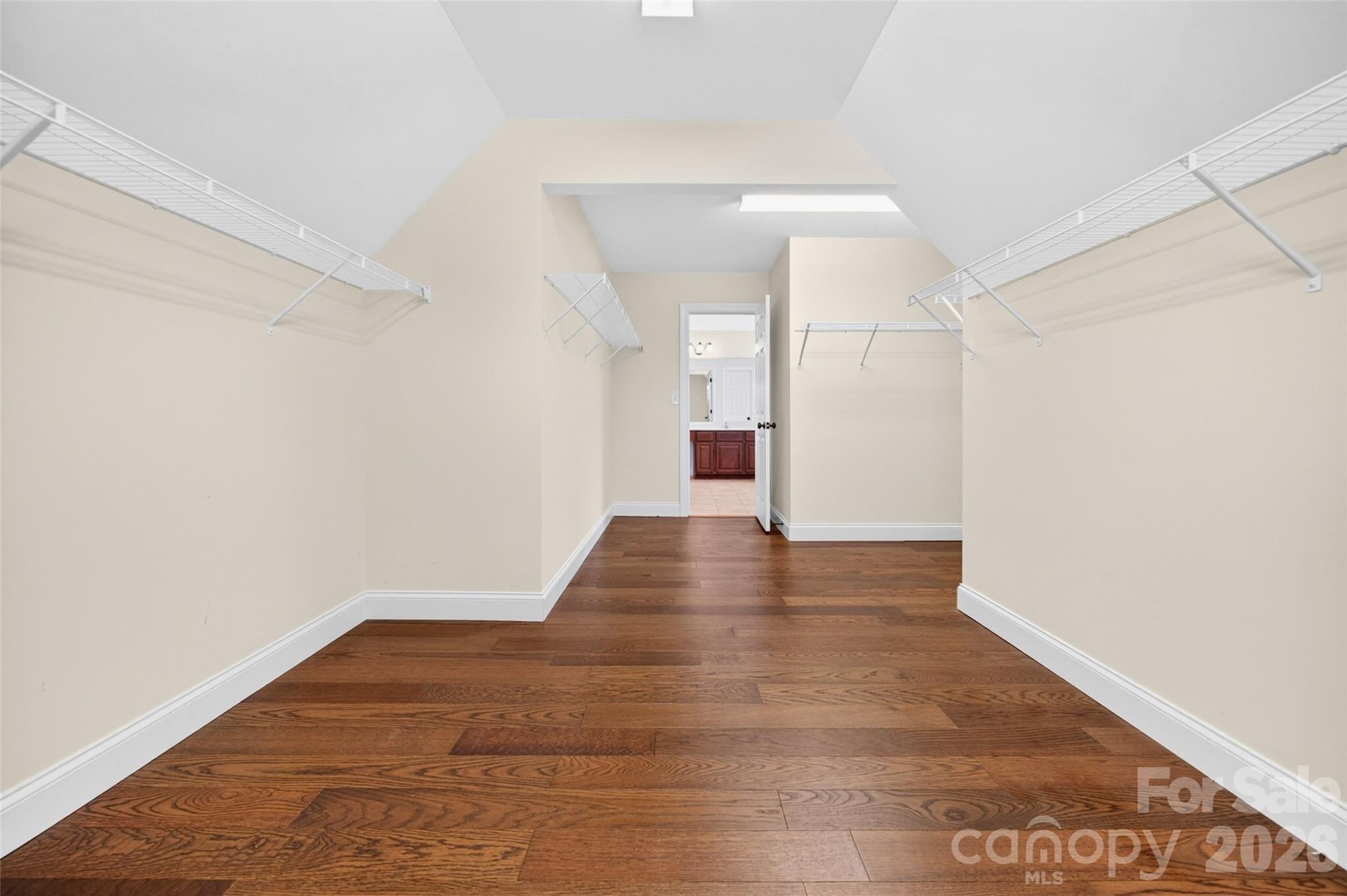 1008 Spring Rose Lane Property Photo 27