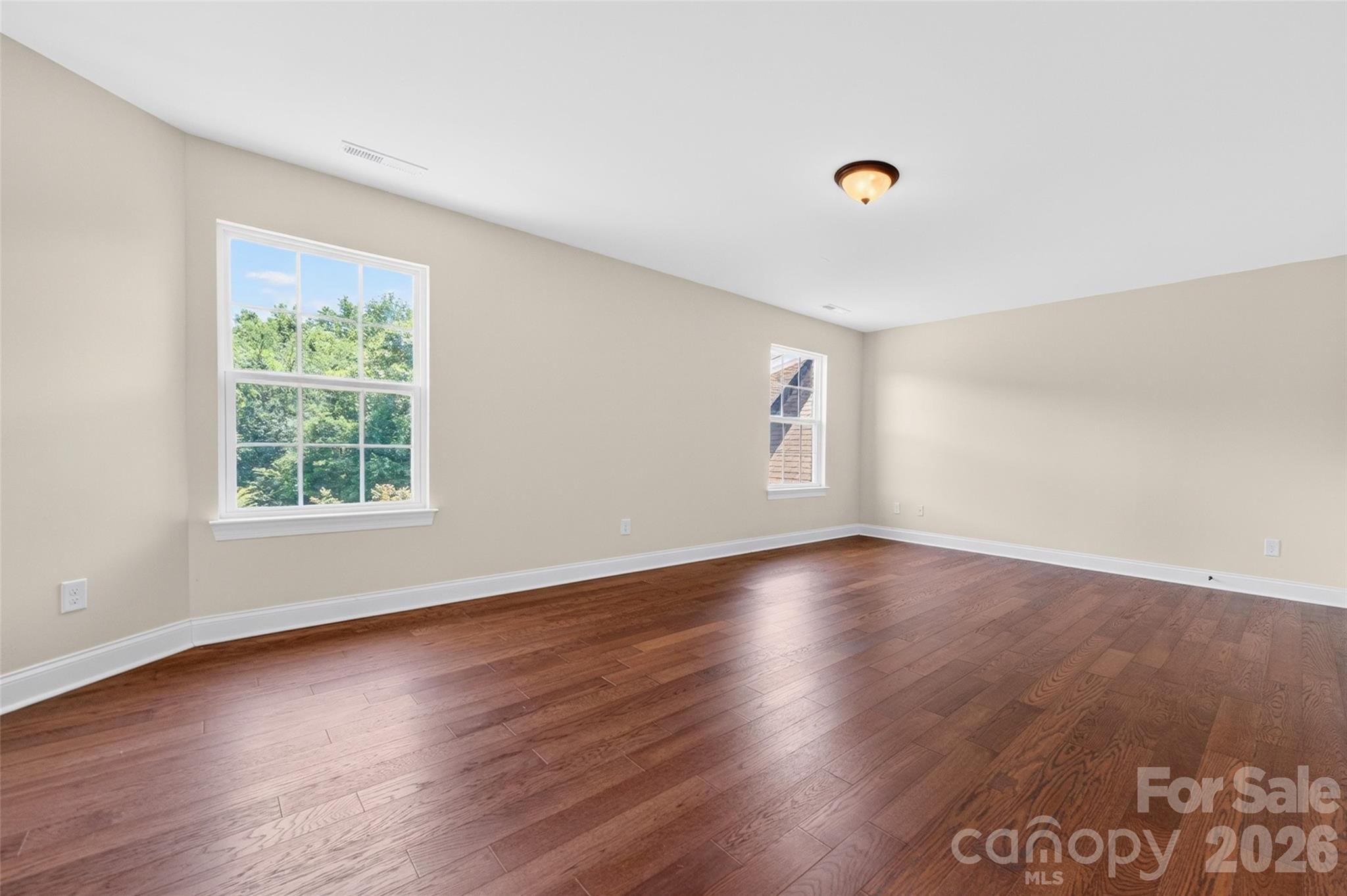 1008 Spring Rose Lane Property Photo 28