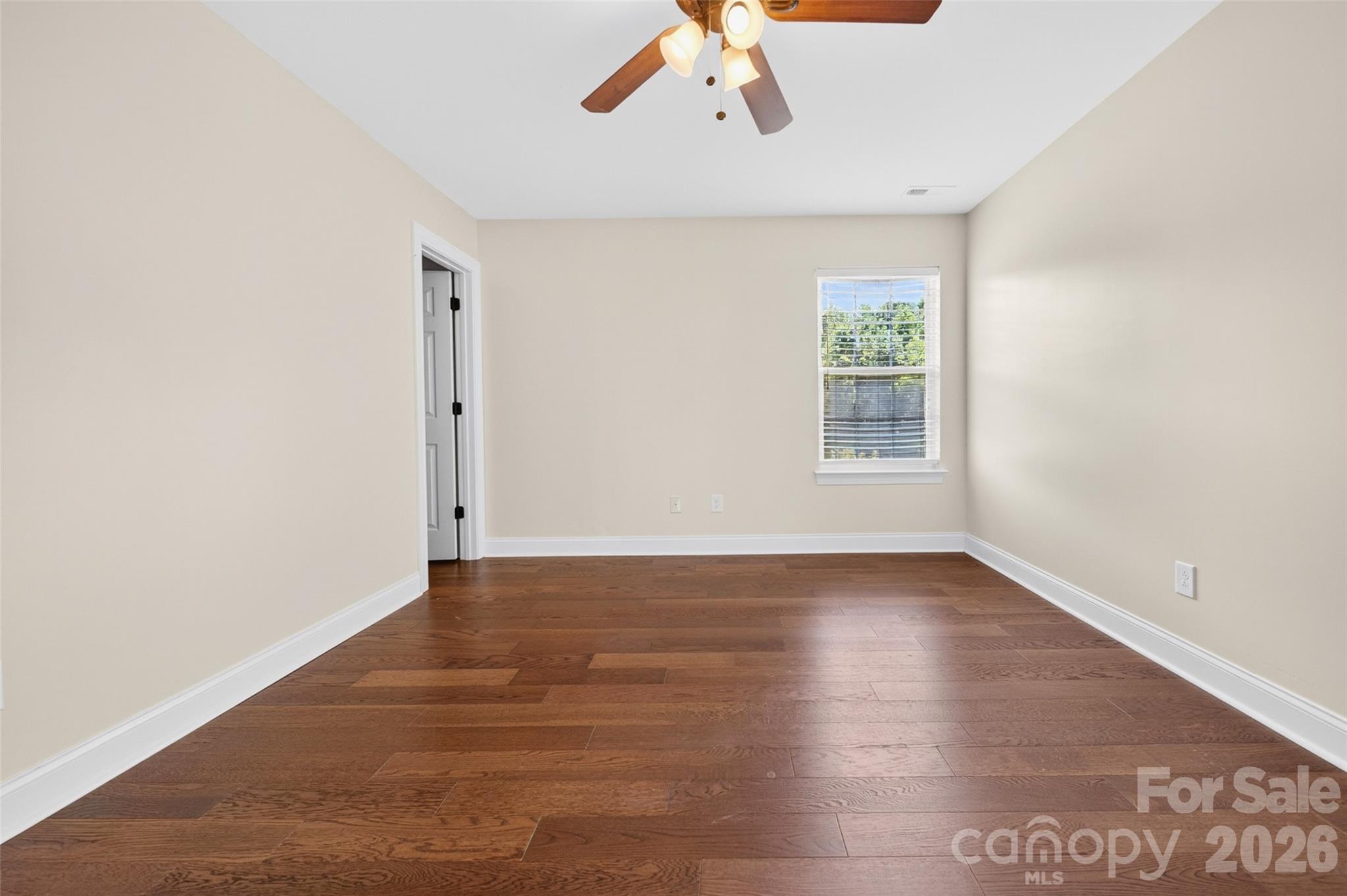 1008 Spring Rose Lane Property Photo 30